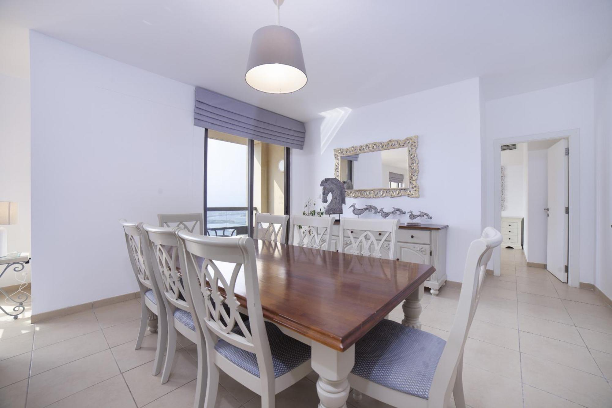 Stunning Marina & Sea View 4 Bedroom Apartment, Murjan 6 Jumeriah Apartment *