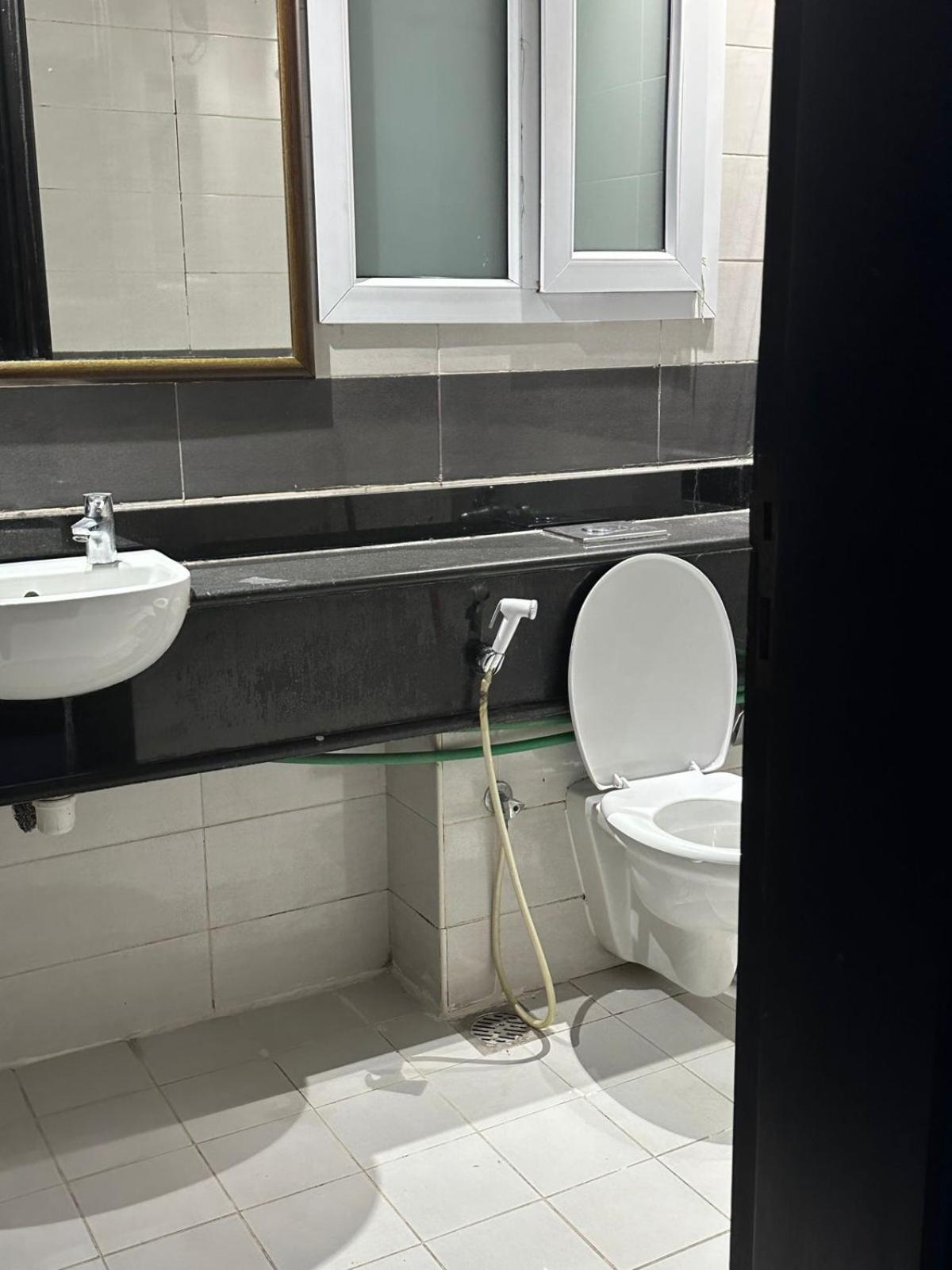 Decent 2 Boys Hostel Near Burjuman Metro Station Dubai