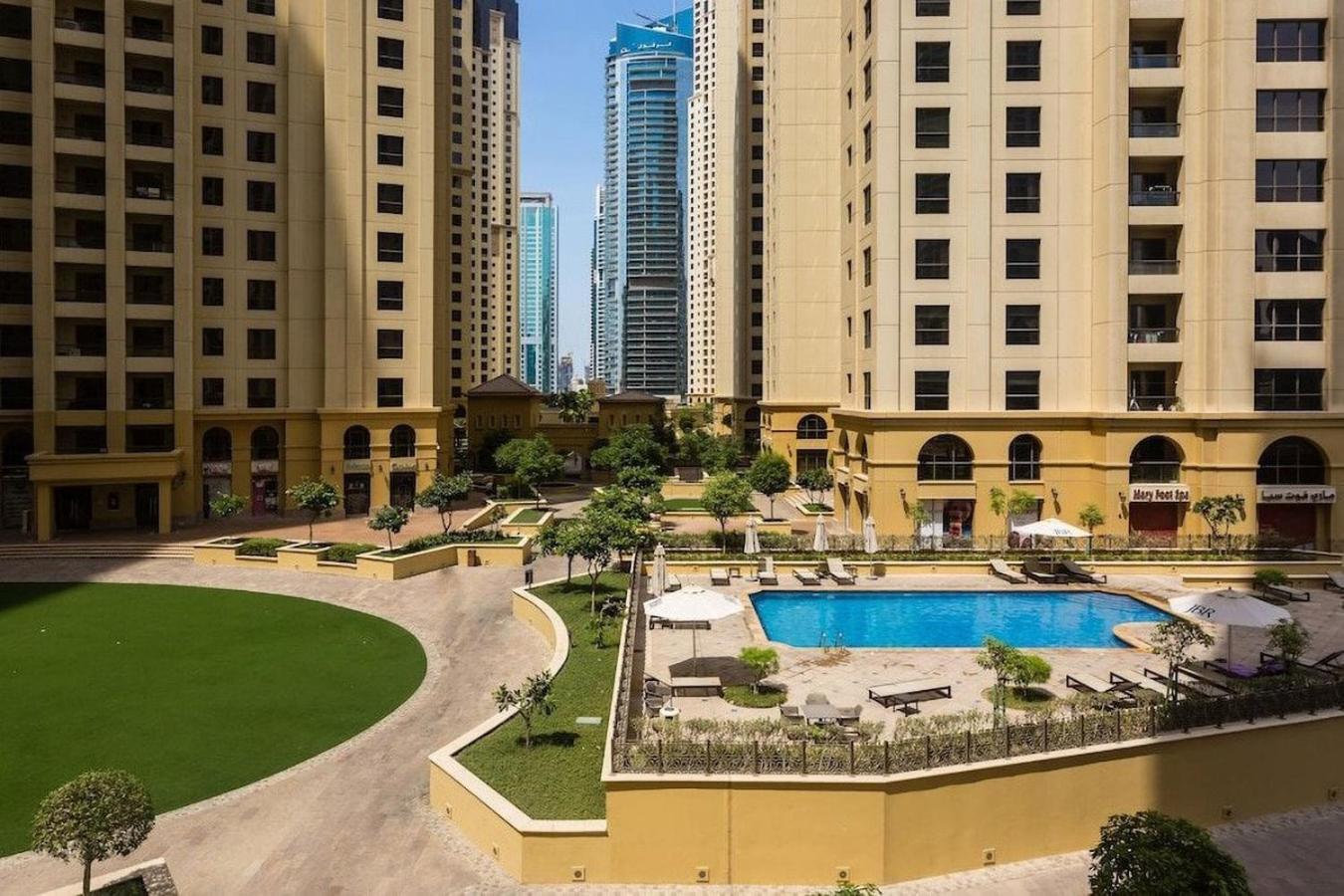 4-bedroom With Huge Private Garden On Jbr Villa