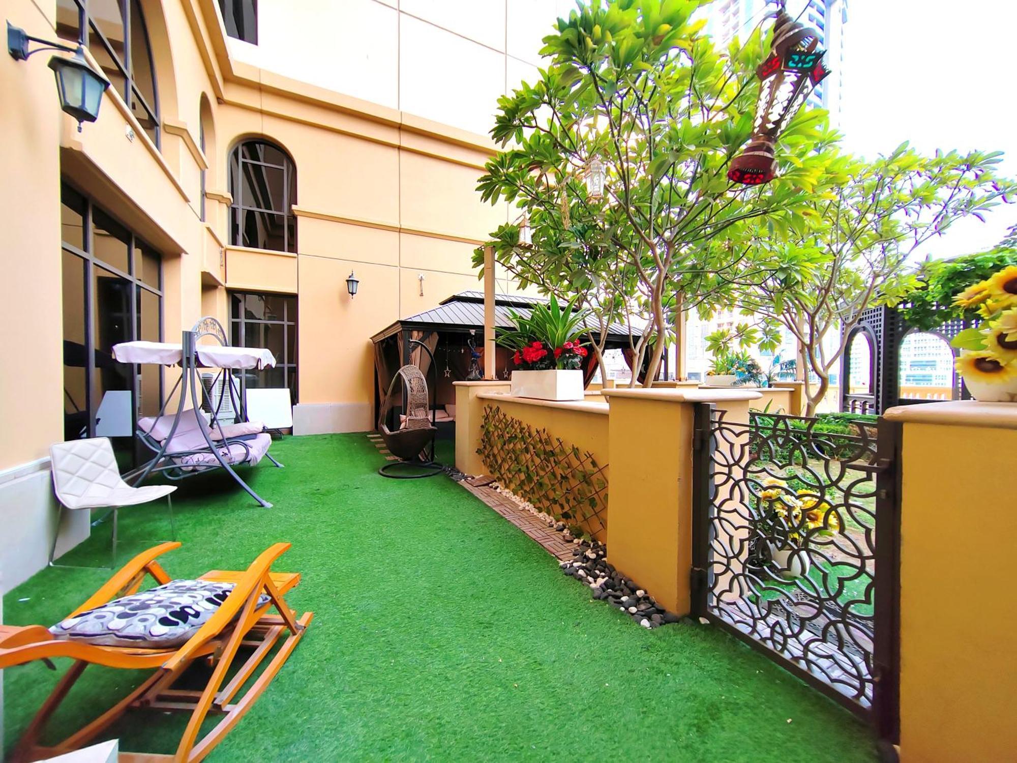 4-bedroom With Huge Private Garden On Jbr Villa *