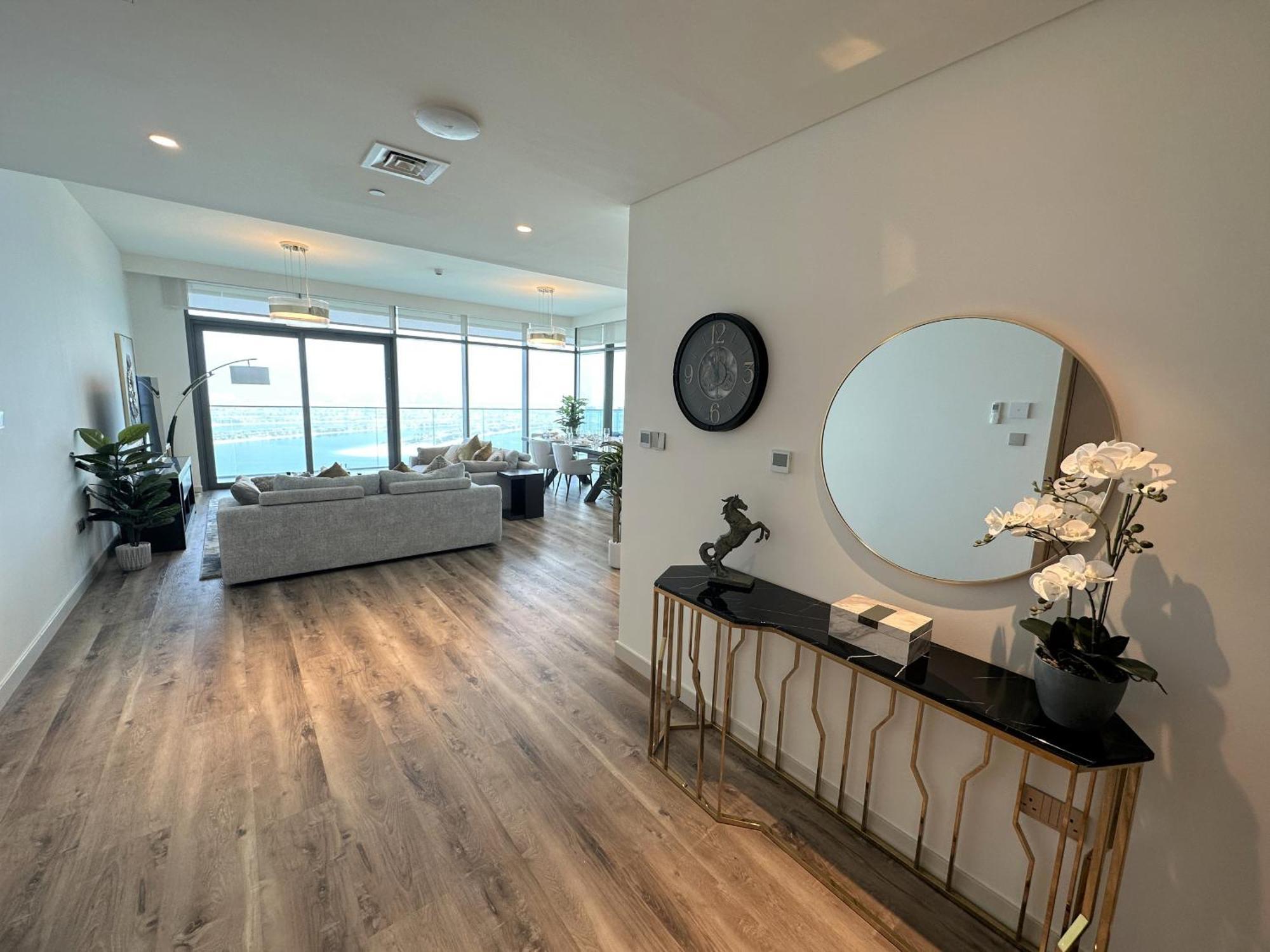 Easygo - Beach Vista Tower 1 - 3 Bedroom & Maid Palm View *