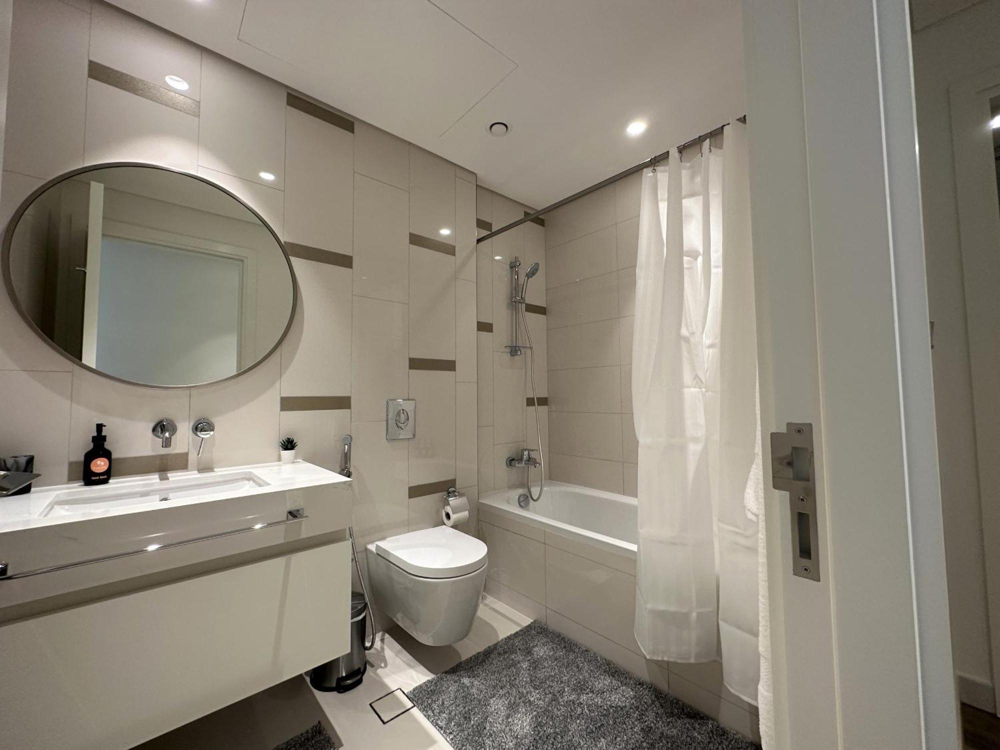 Easygo - Beach Vista Tower 1 - 3 Bedroom & Maid Palm View