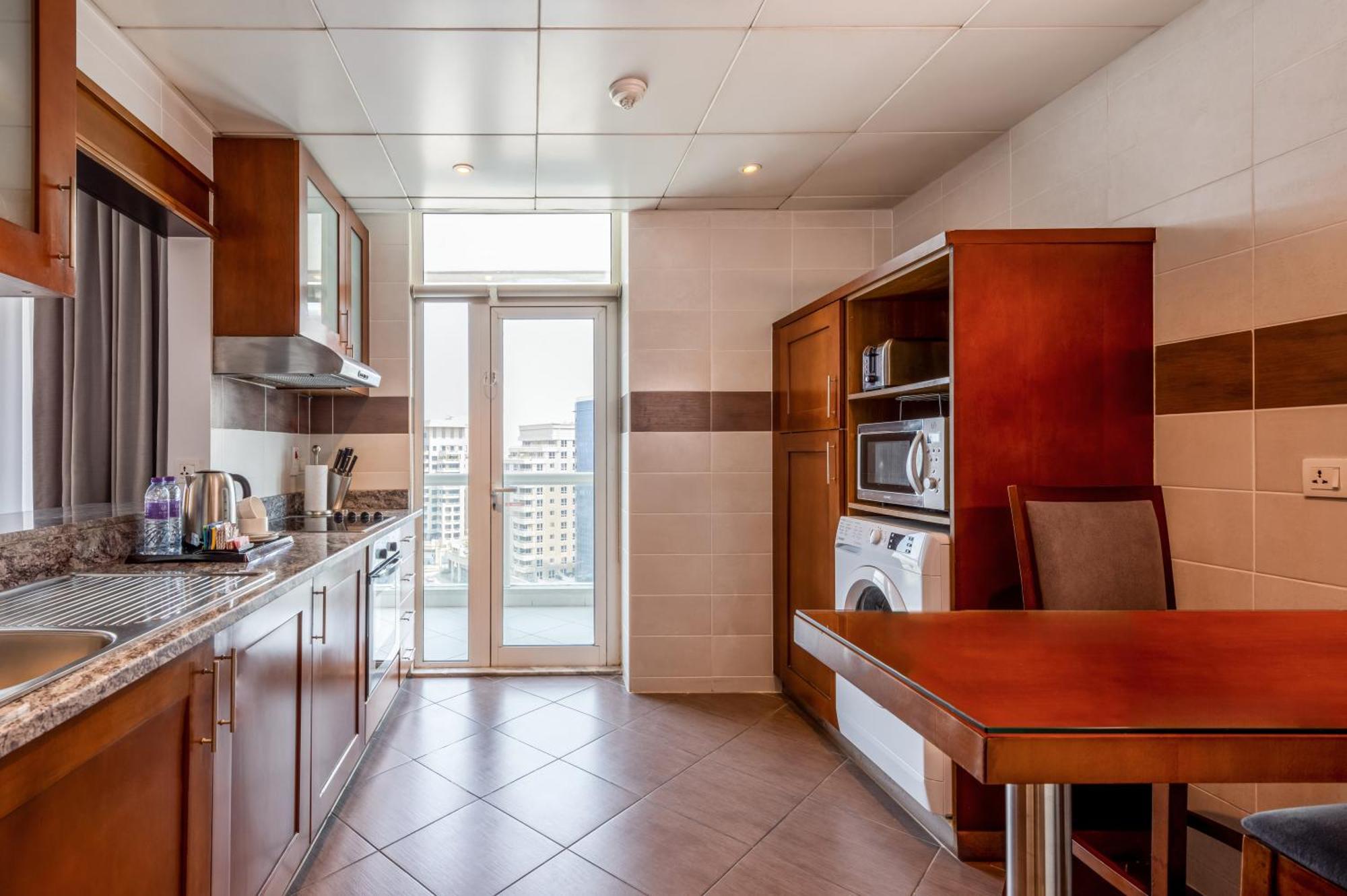 Flora Creek Deluxe Apartments, Aparthotel 4*