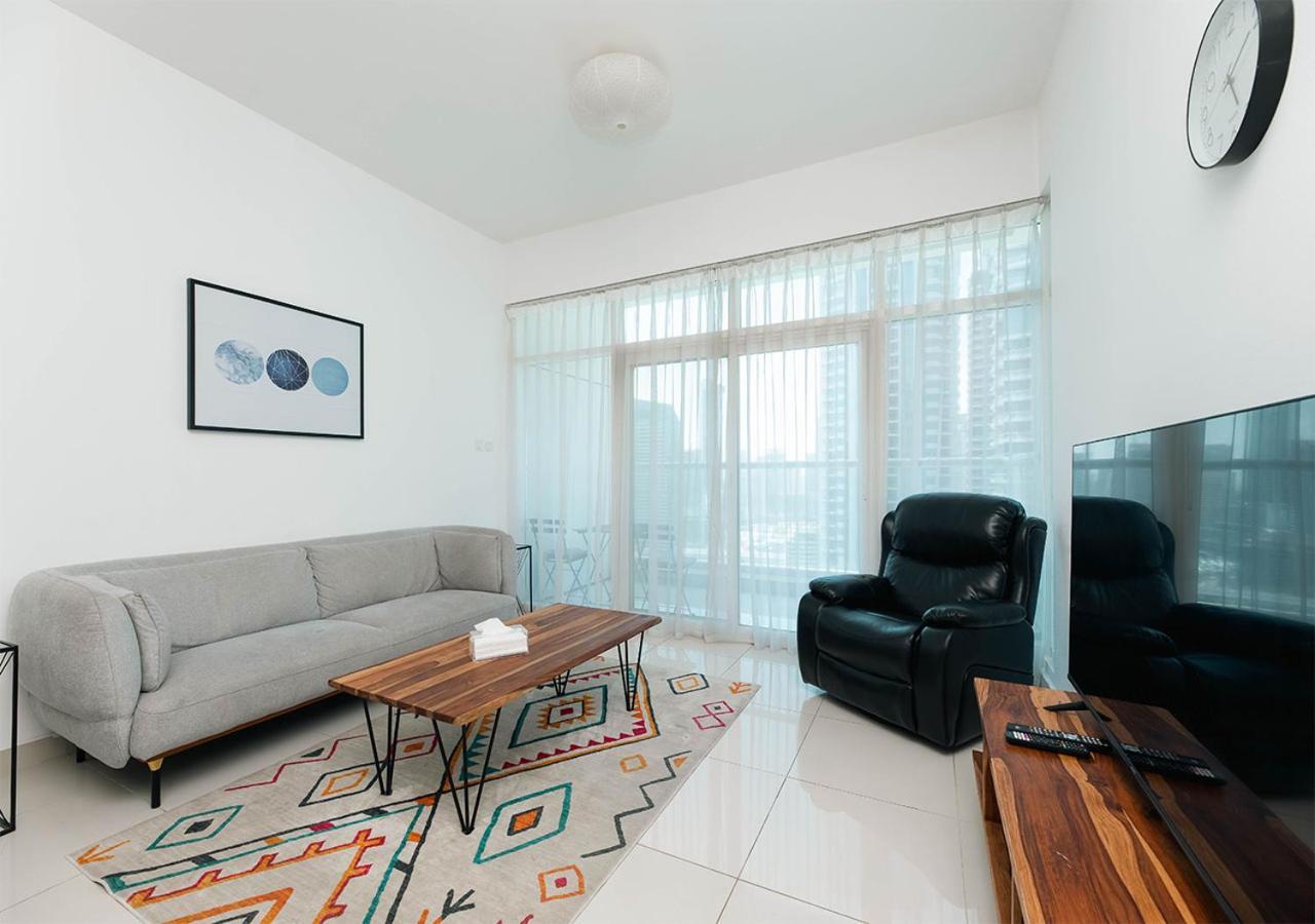 Stylish Space With Balcony Facing The Marina! Apartment Dubai