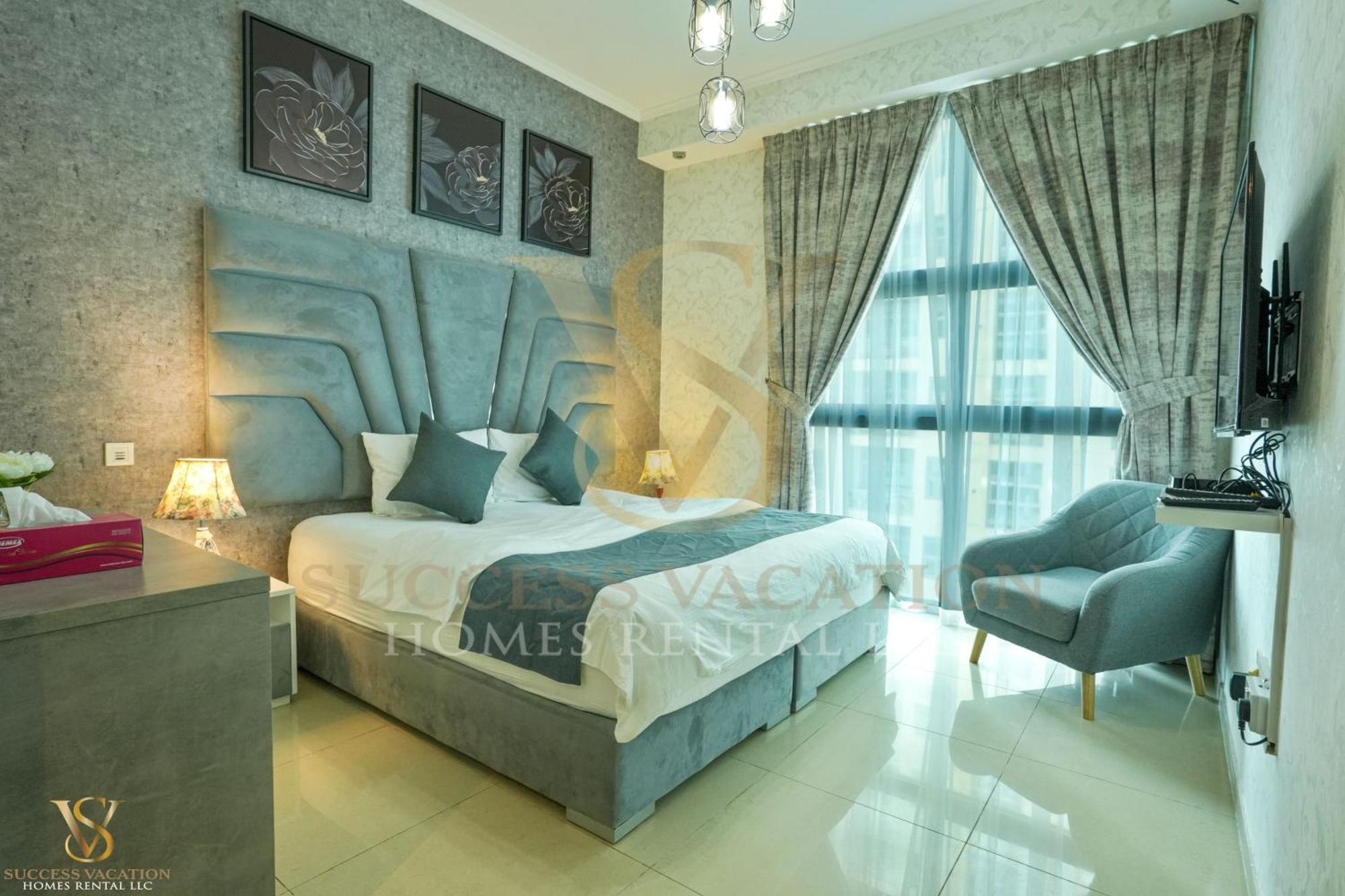 Apartment Success Luxury - 5 Min Away Marina Corniche - Free Housekeeping Provided Everyday-24-7 Staff Available For Services