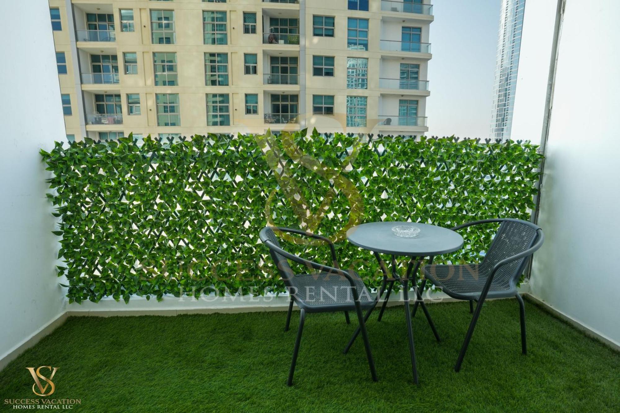 Success Luxury - 5 Min Away Marina Corniche - Free Housekeeping Provided Everyday-24-7 Staff Available For Services Apartment