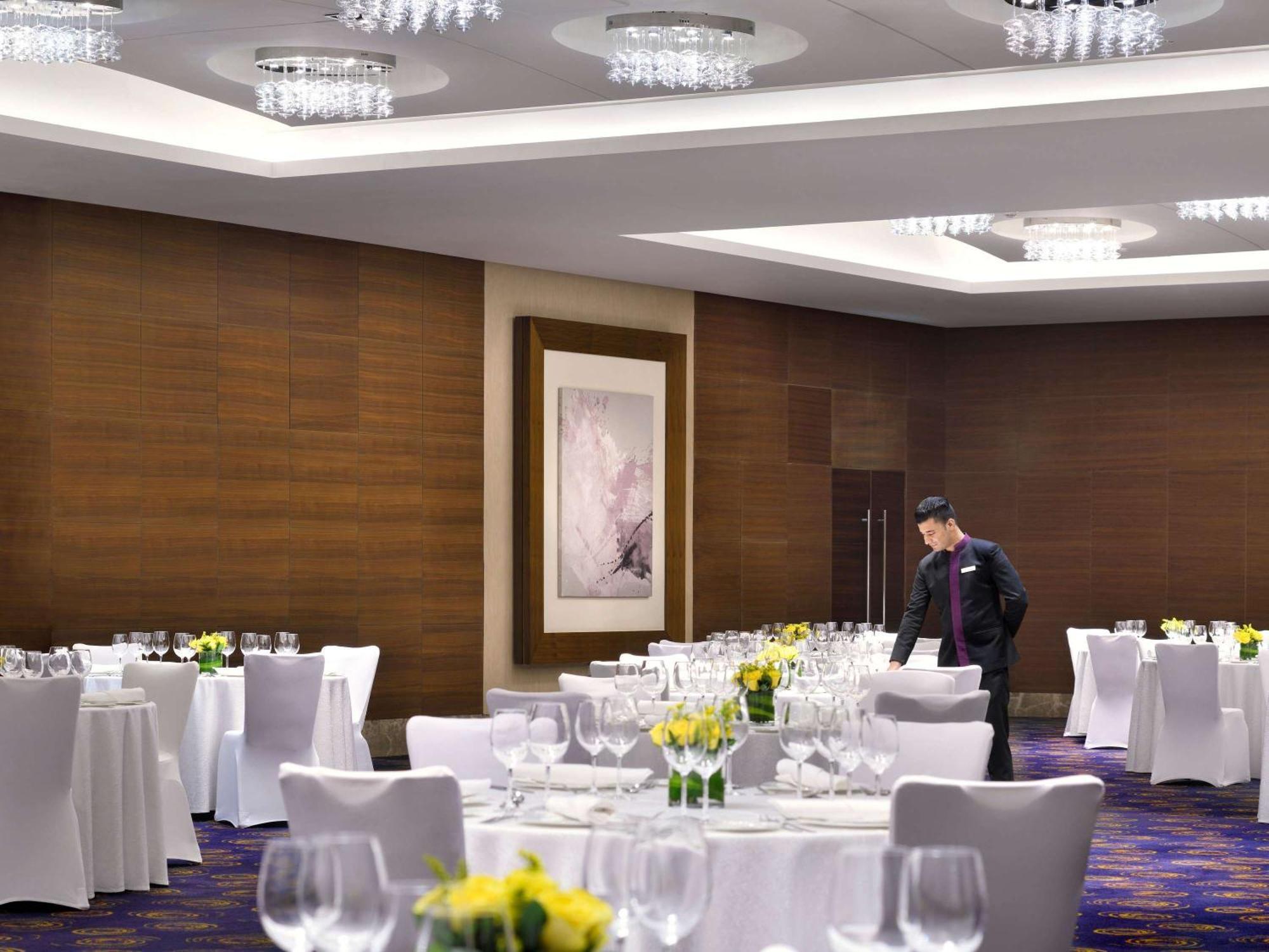 Moevenpick Jumeirah Dubai