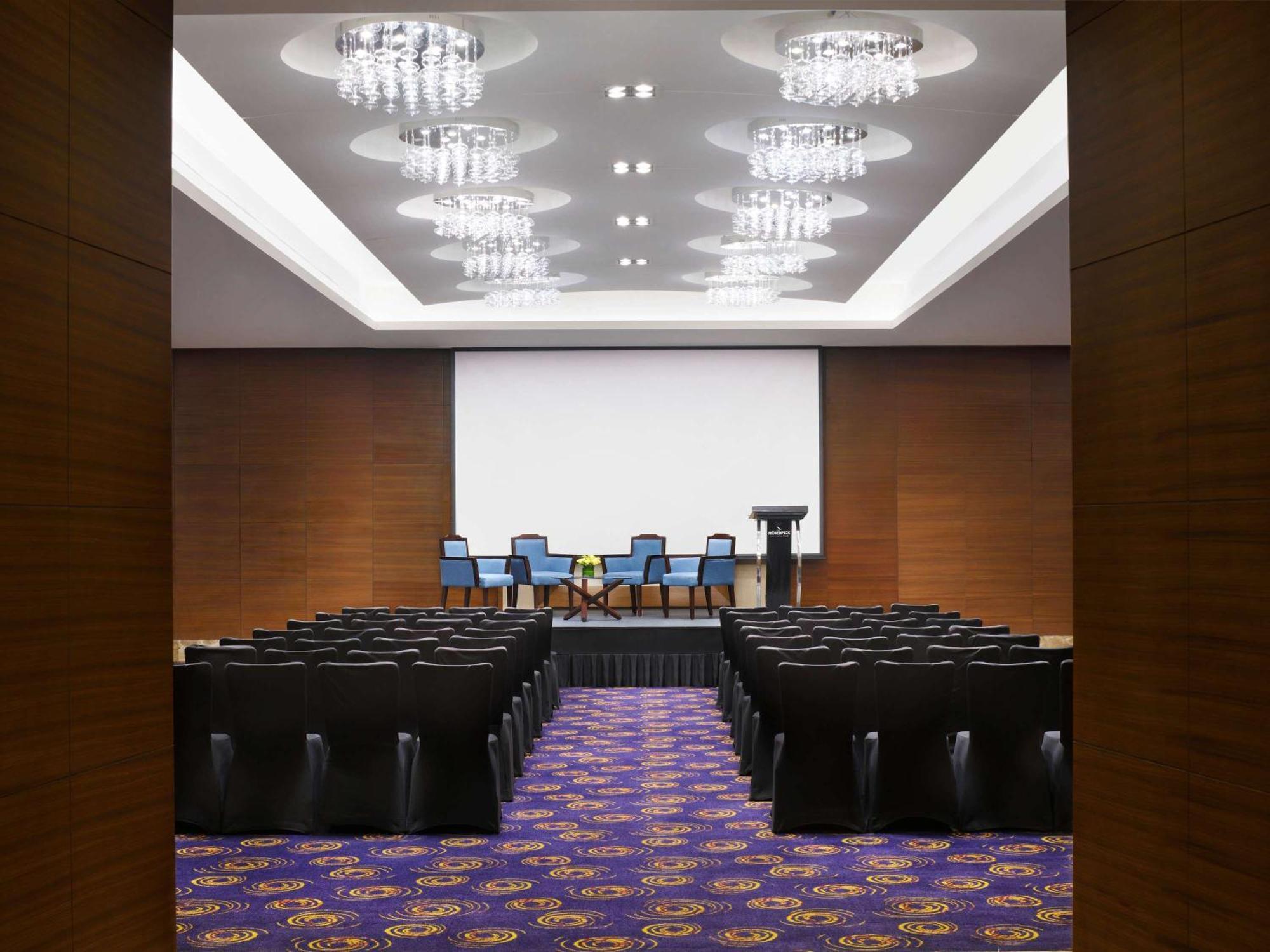Moevenpick Jumeirah Hotel