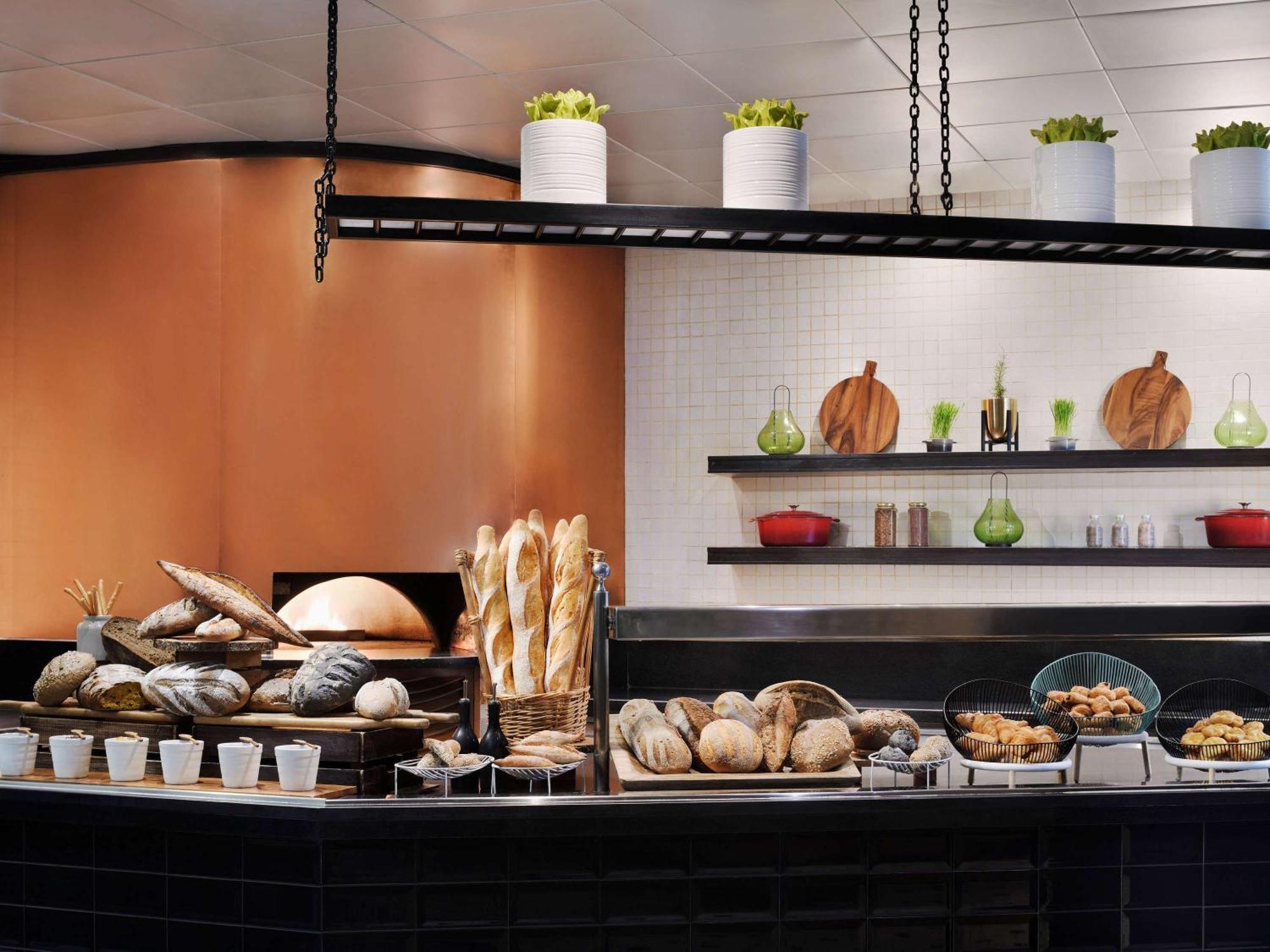 Hotel Moevenpick Jumeirah Dubai