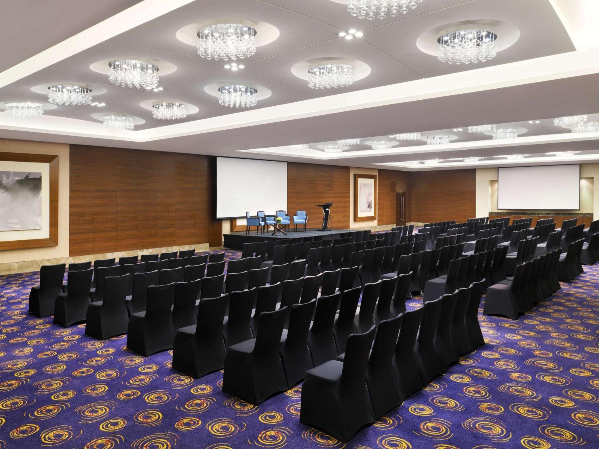 Hotel Moevenpick Jumeirah