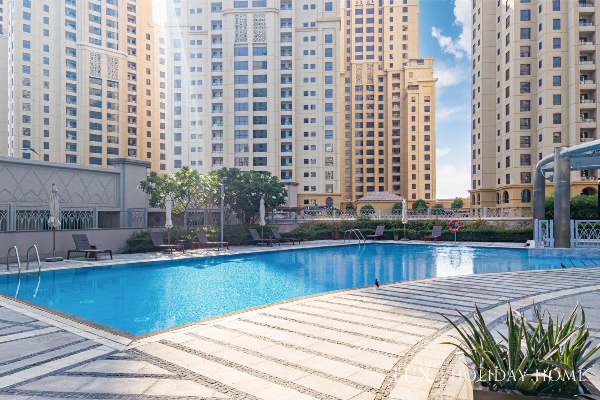 Lux - The Scenic Space Marina View Apartment Dubai