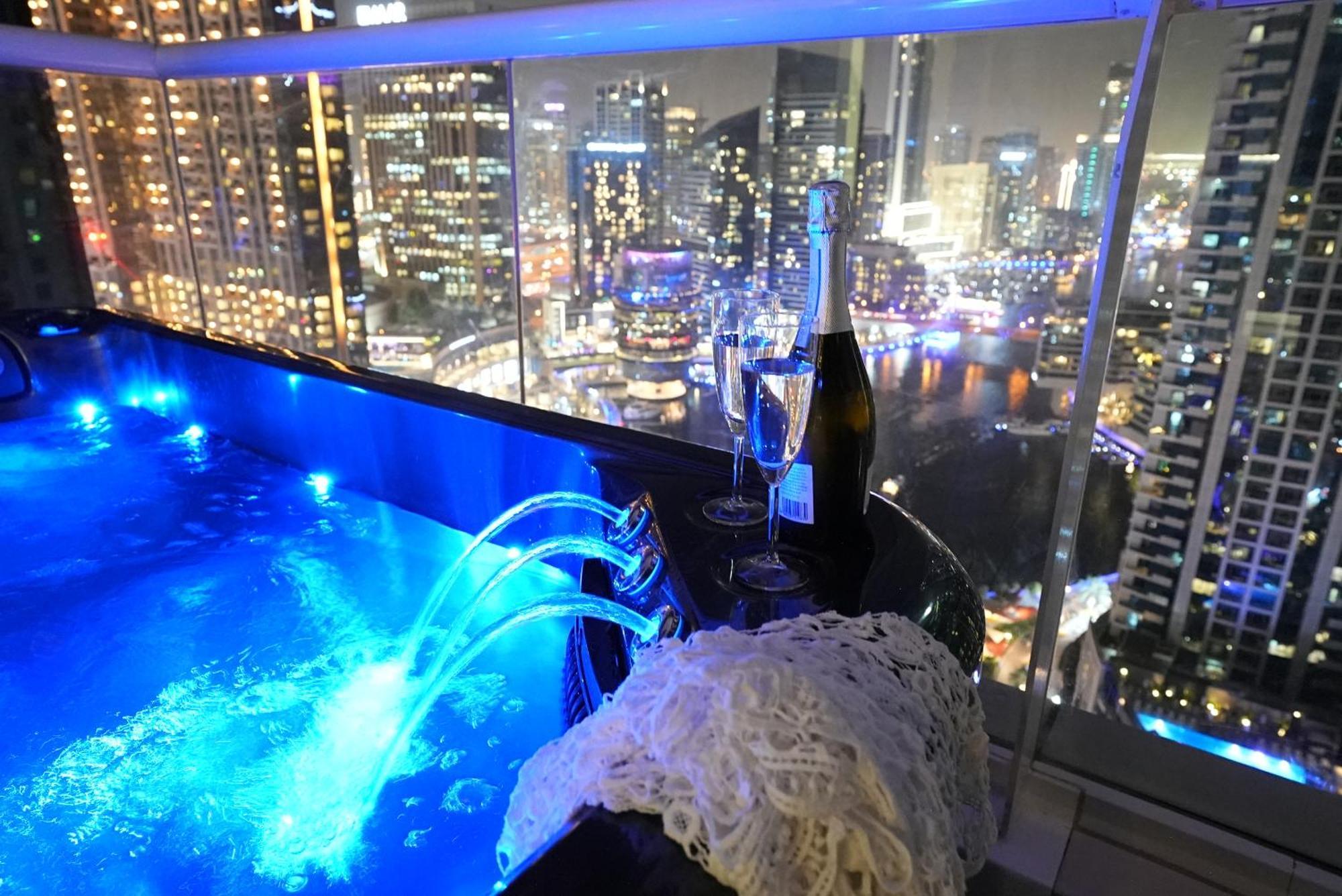 Luxury Private Jacuzzi In The Heart Of Marina Jbr Apartment *