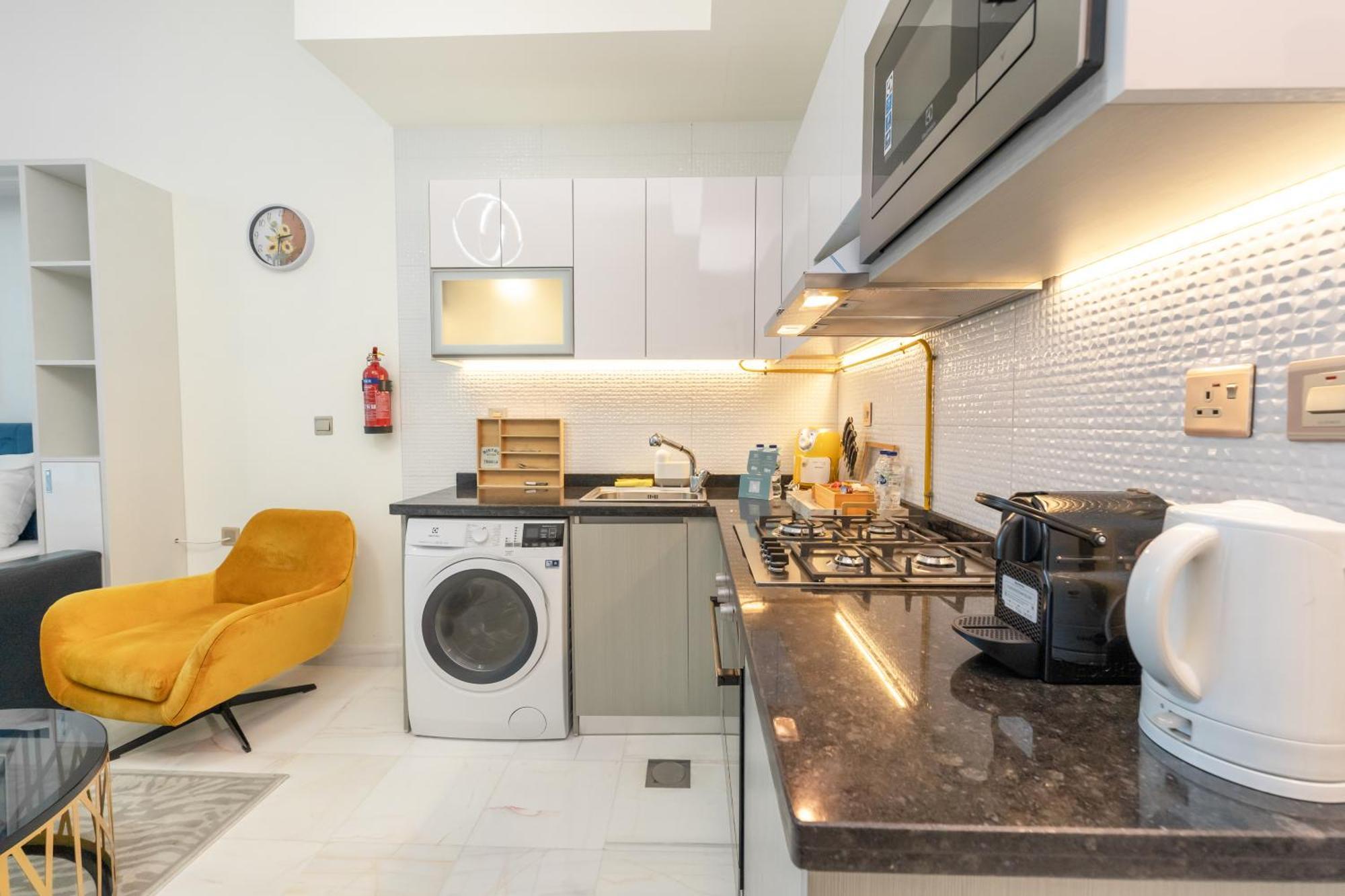 Fam Living - Bayz Tower By Danube - Business Bay * Dubai