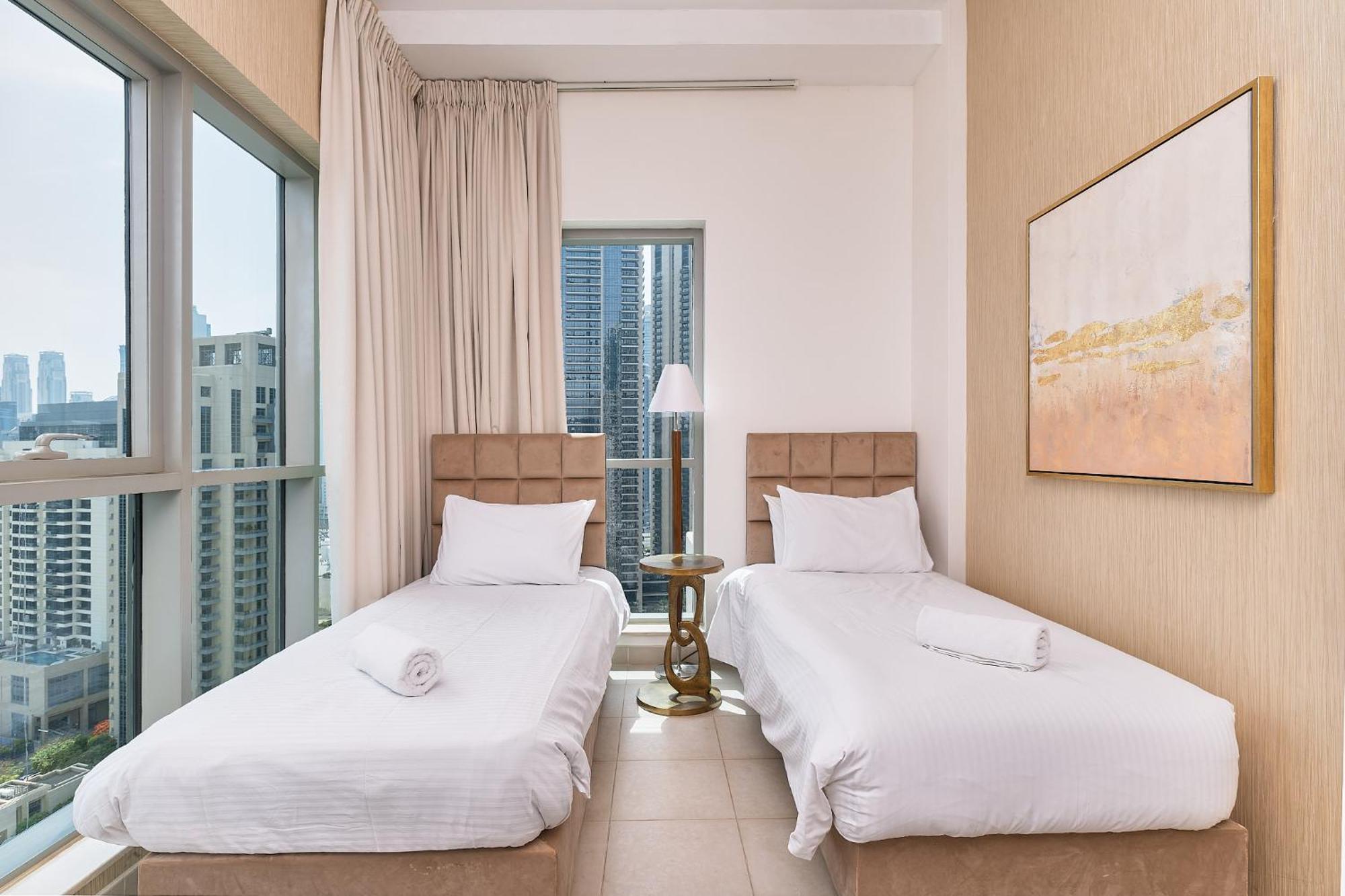 Bellavista Penthouse: Panoramic Burj Khalifa Views * Dubai
