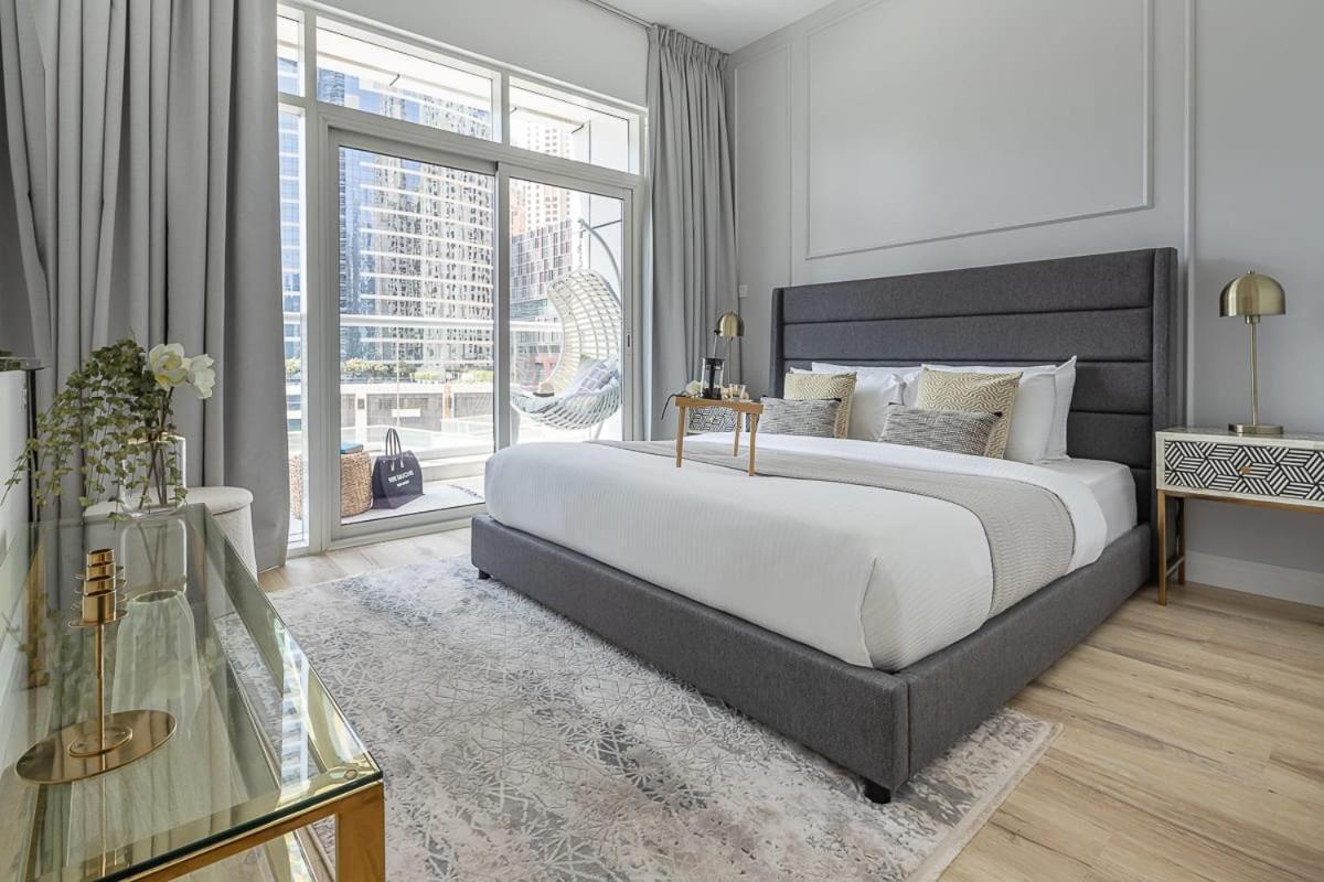 Apartment Frank Porter - Continental Tower Dubai