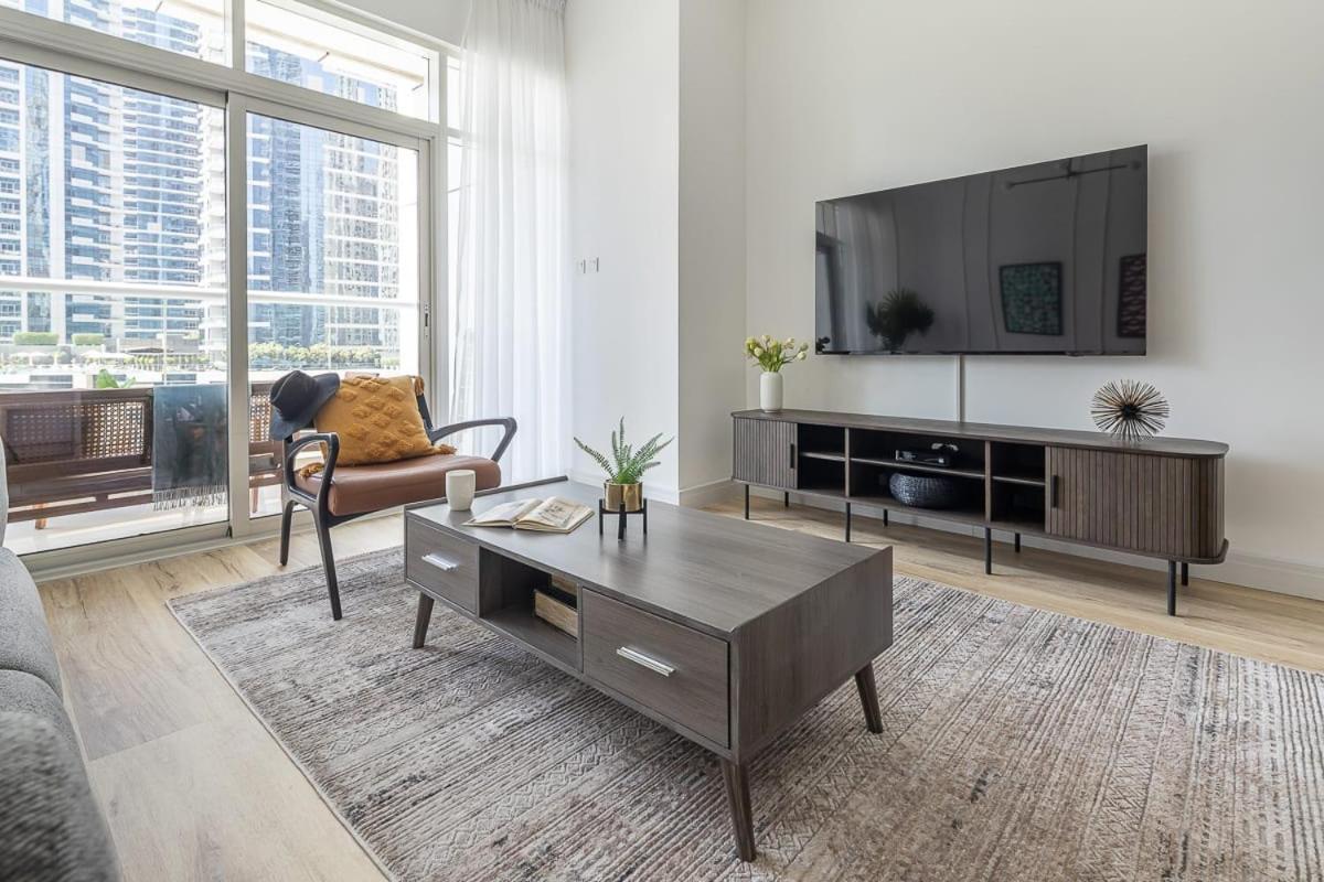 Frank Porter - Continental Tower Apartment
