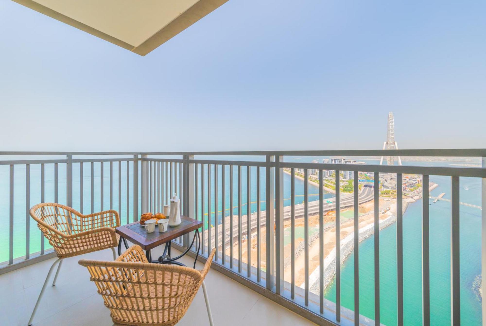 Eden's Homes & - 52-42 Emaar Apartment *