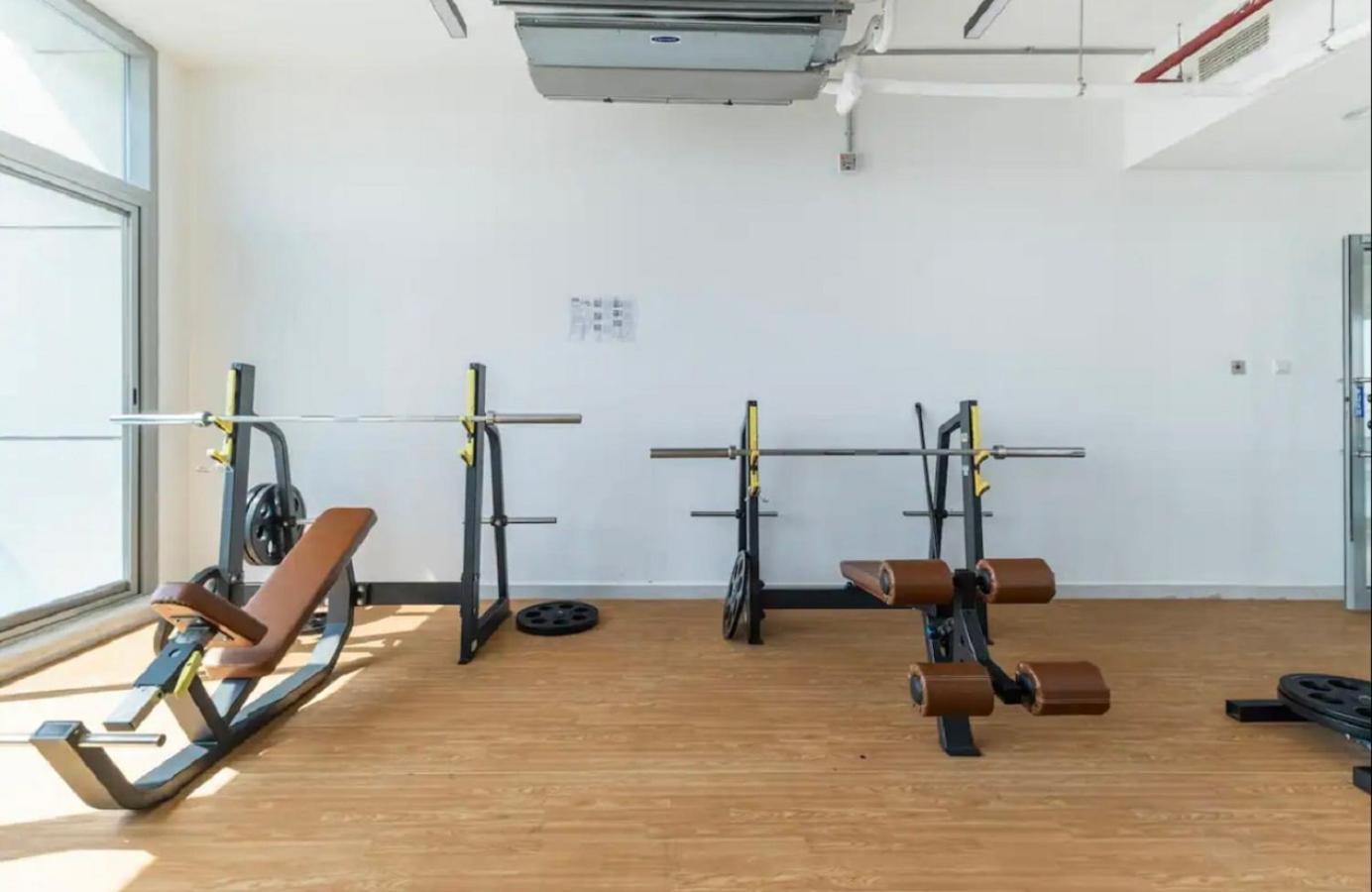 Apartment Bright & Cozy, Near Metro & Downtown, Pool, Gym *