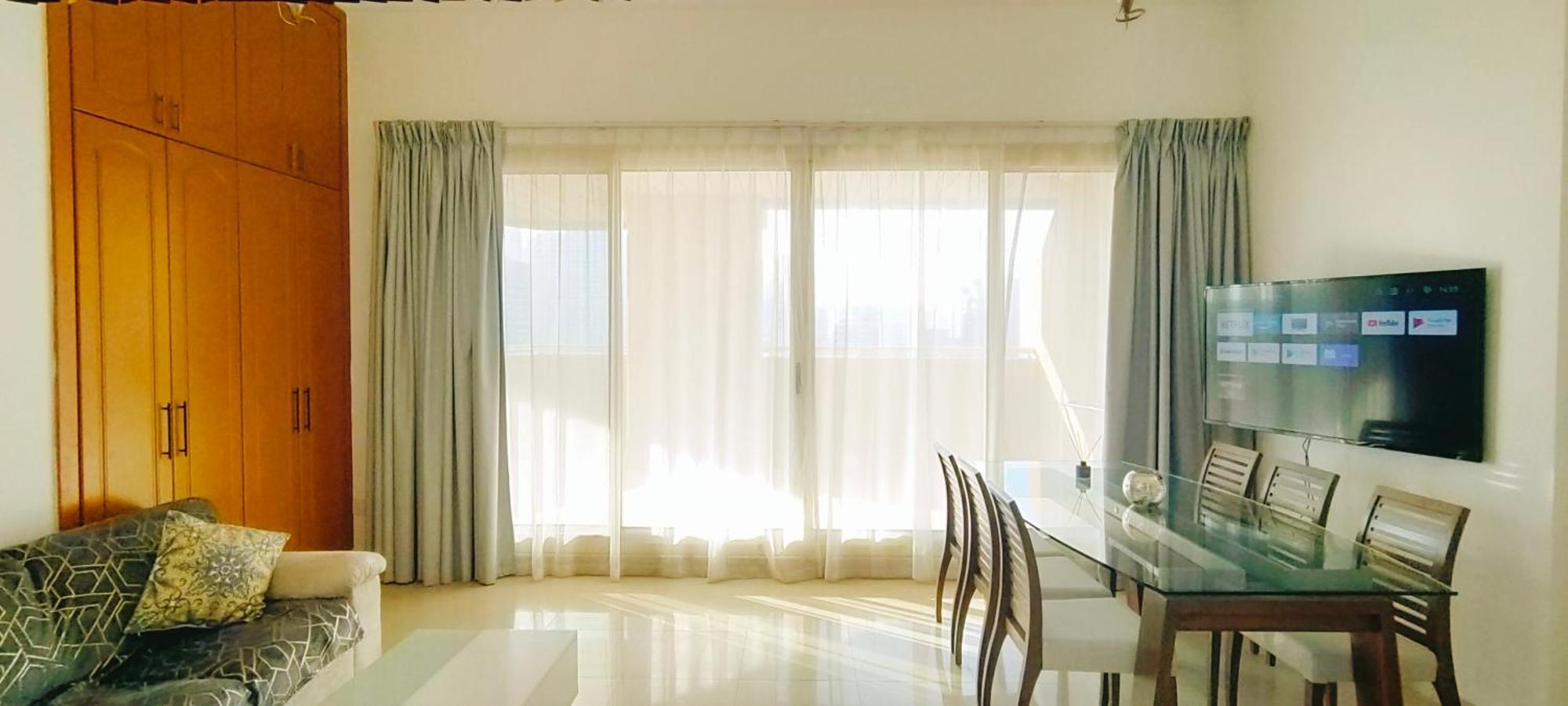 Apartment 2 Bedroom With A Beautiful View Of The Marina Minimum 5 Night *