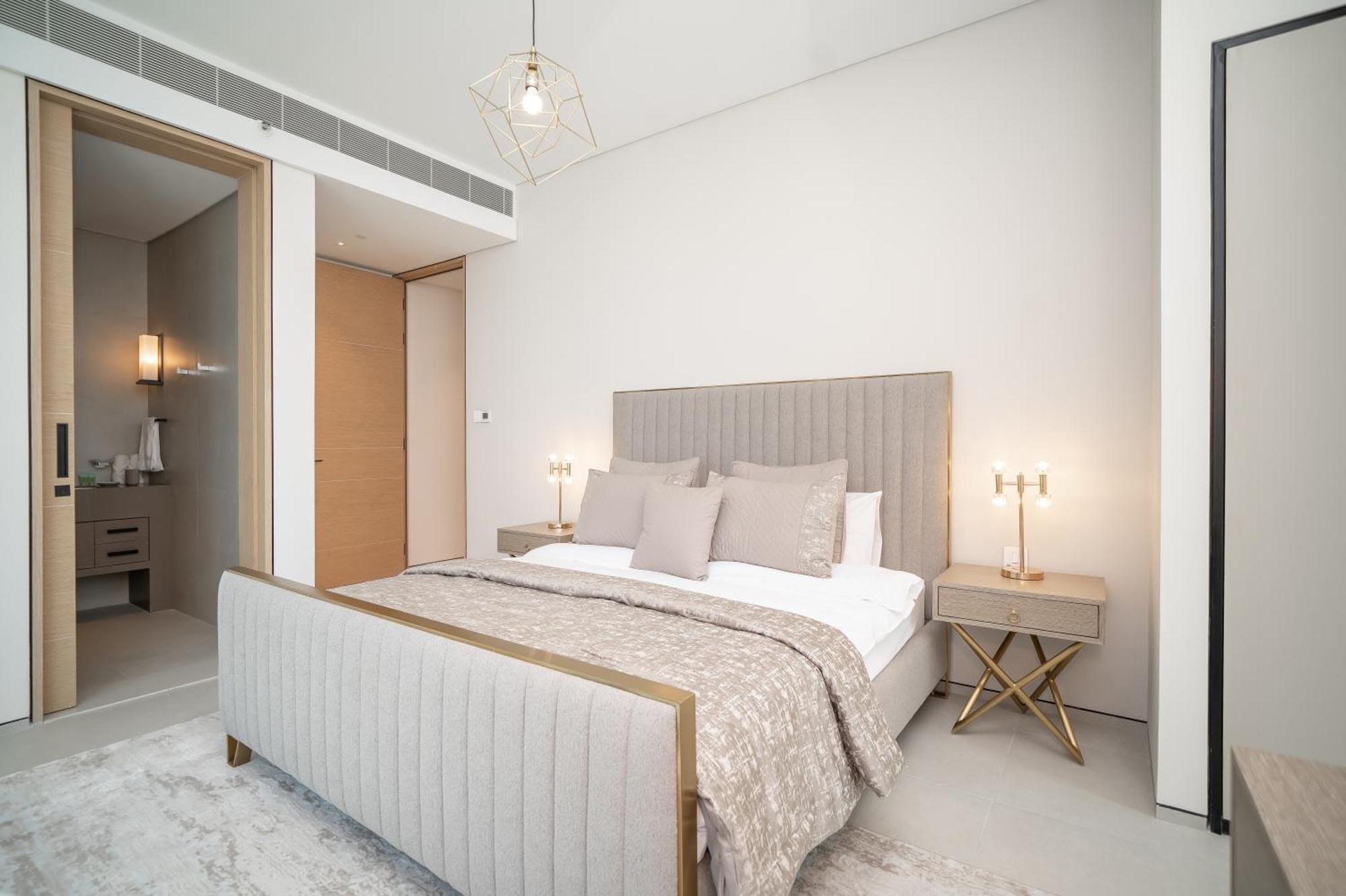 Luton - Spectacular Marina-view Retreat 2br Address Jbr - 49ab06 Apartment Dubai