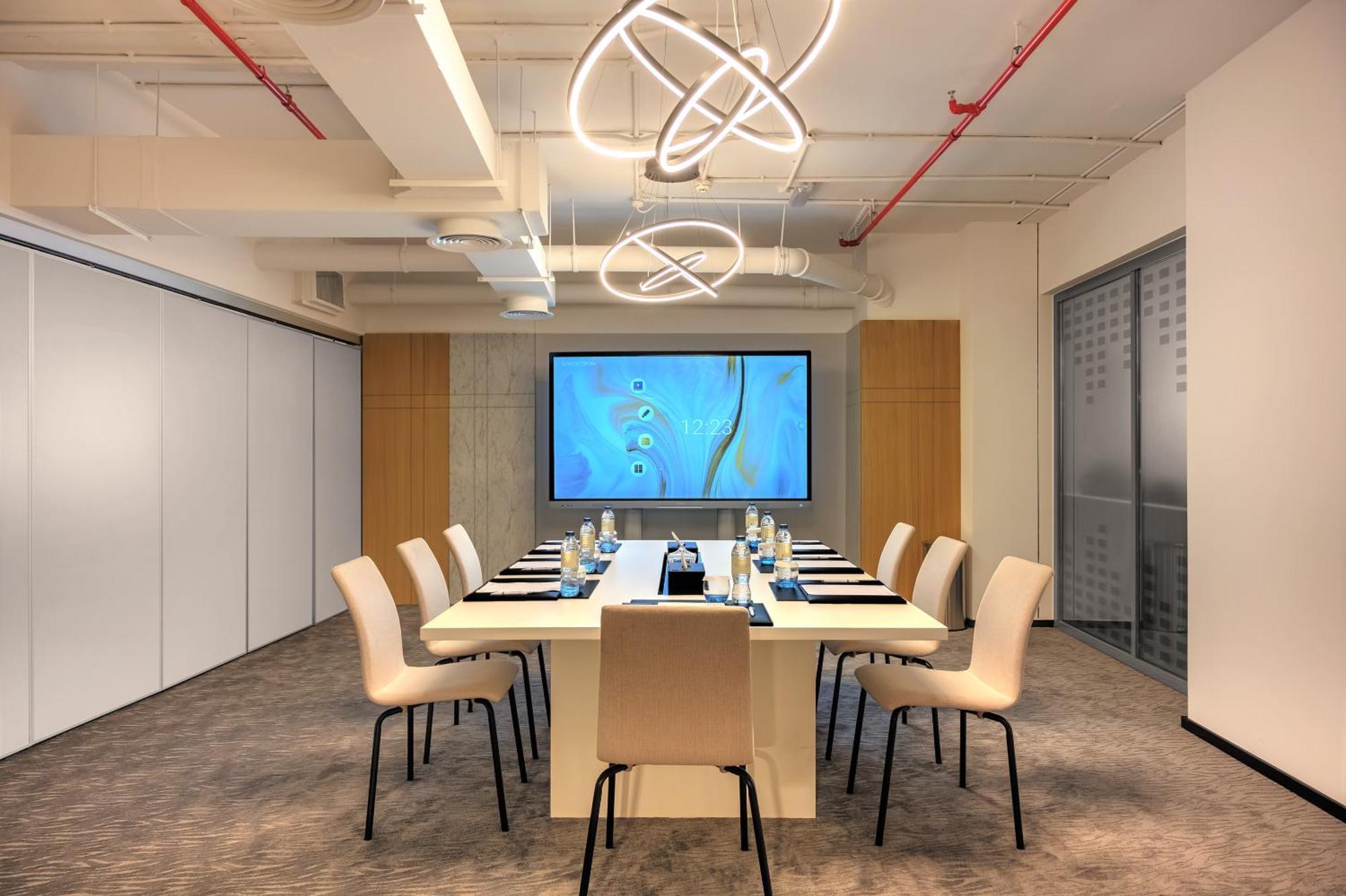 Aparthotel Millennium Atria Business Bay Dubai