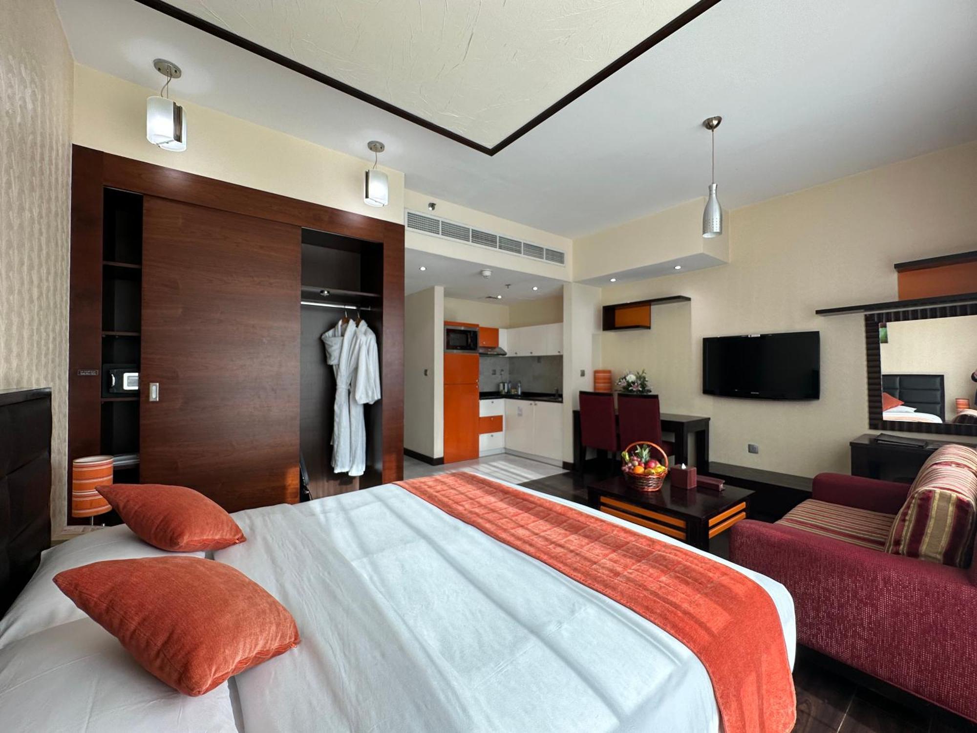 Aparthotel Marina View Deluxe 4*