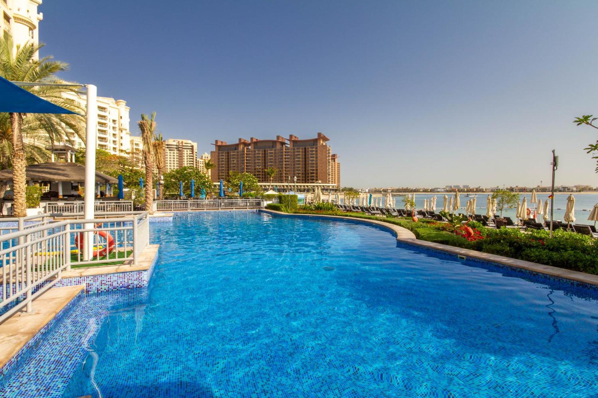 Bespoke Homes - Palm Jumeirah- 1 Bedroom Sea View With Pool & Access, Al Haseer Dubai