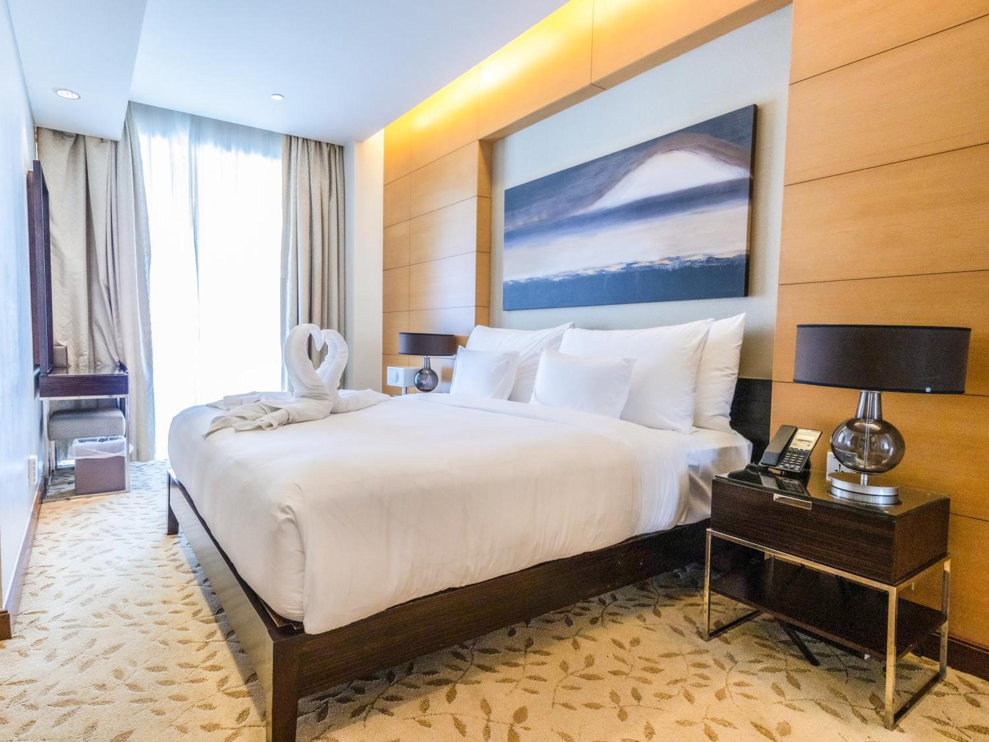 Paradise View - The Mall Residences Dubai