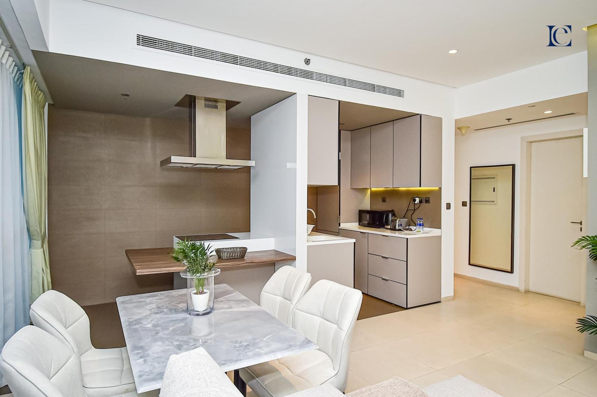 Luxury Escapes - 1br With Balcony - West Avenue Marina Apartment