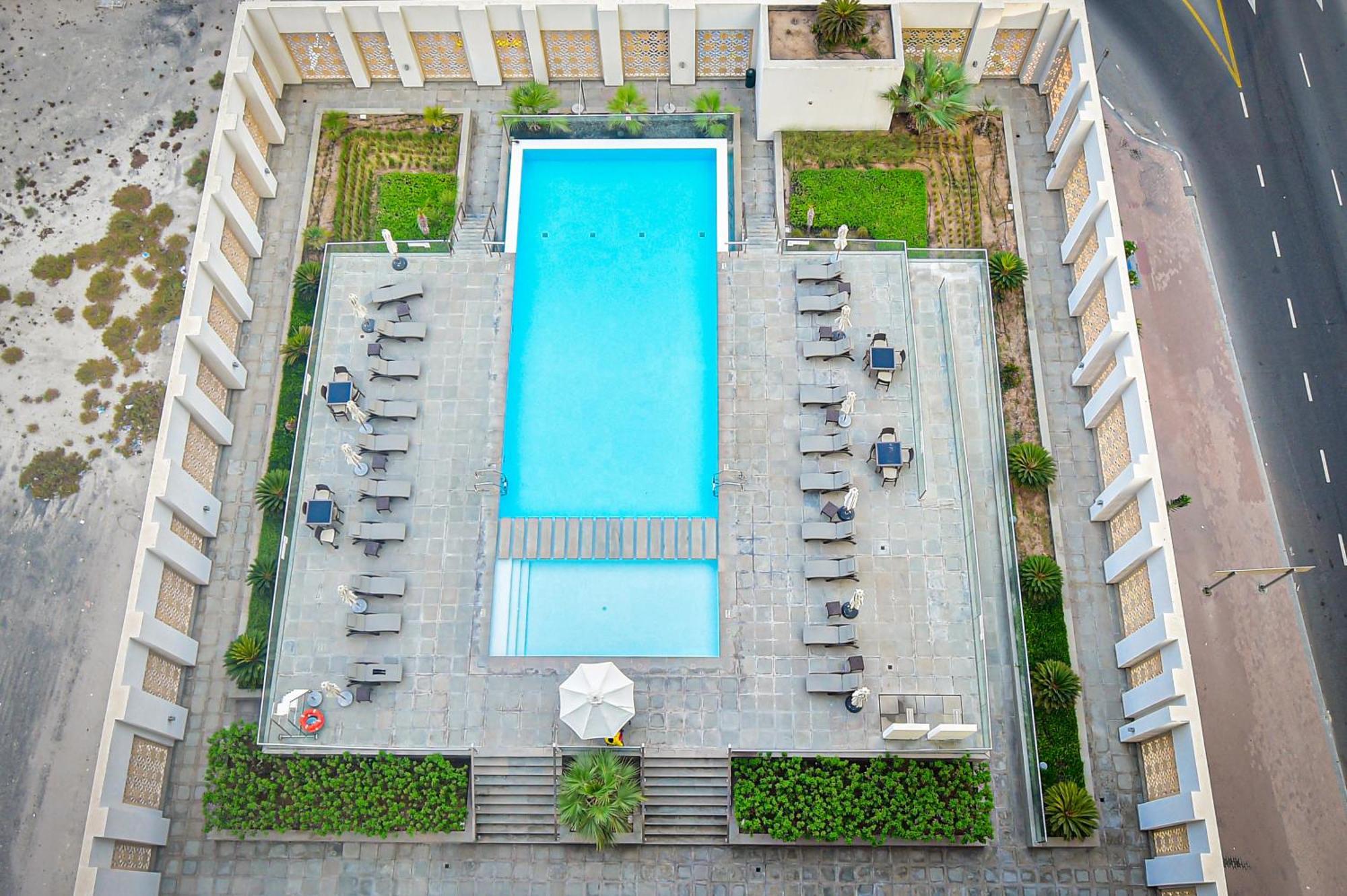 Luxury Escapes - 1br With Balcony - West Avenue Marina Apartment *