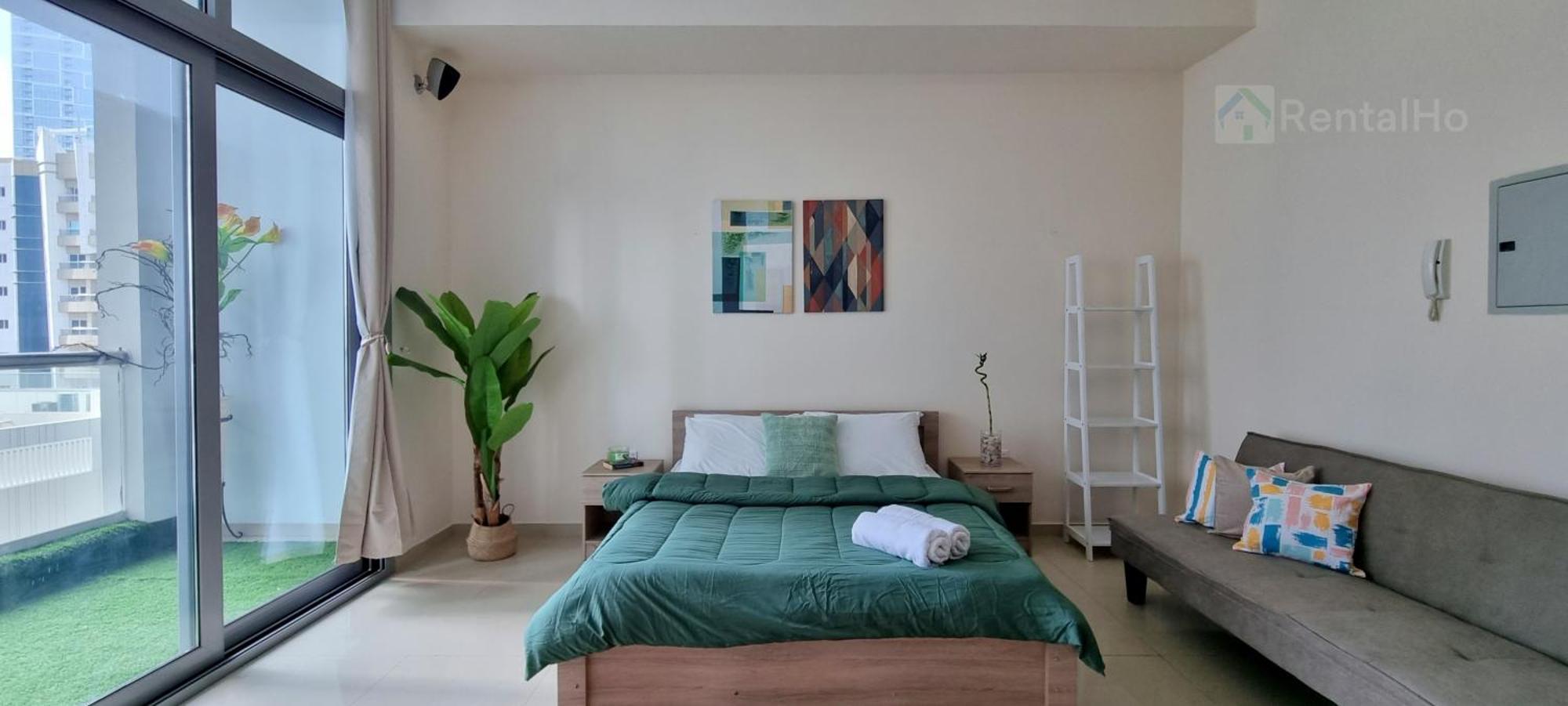 50% Off Summer Offert, W/ Balcony & Pool View