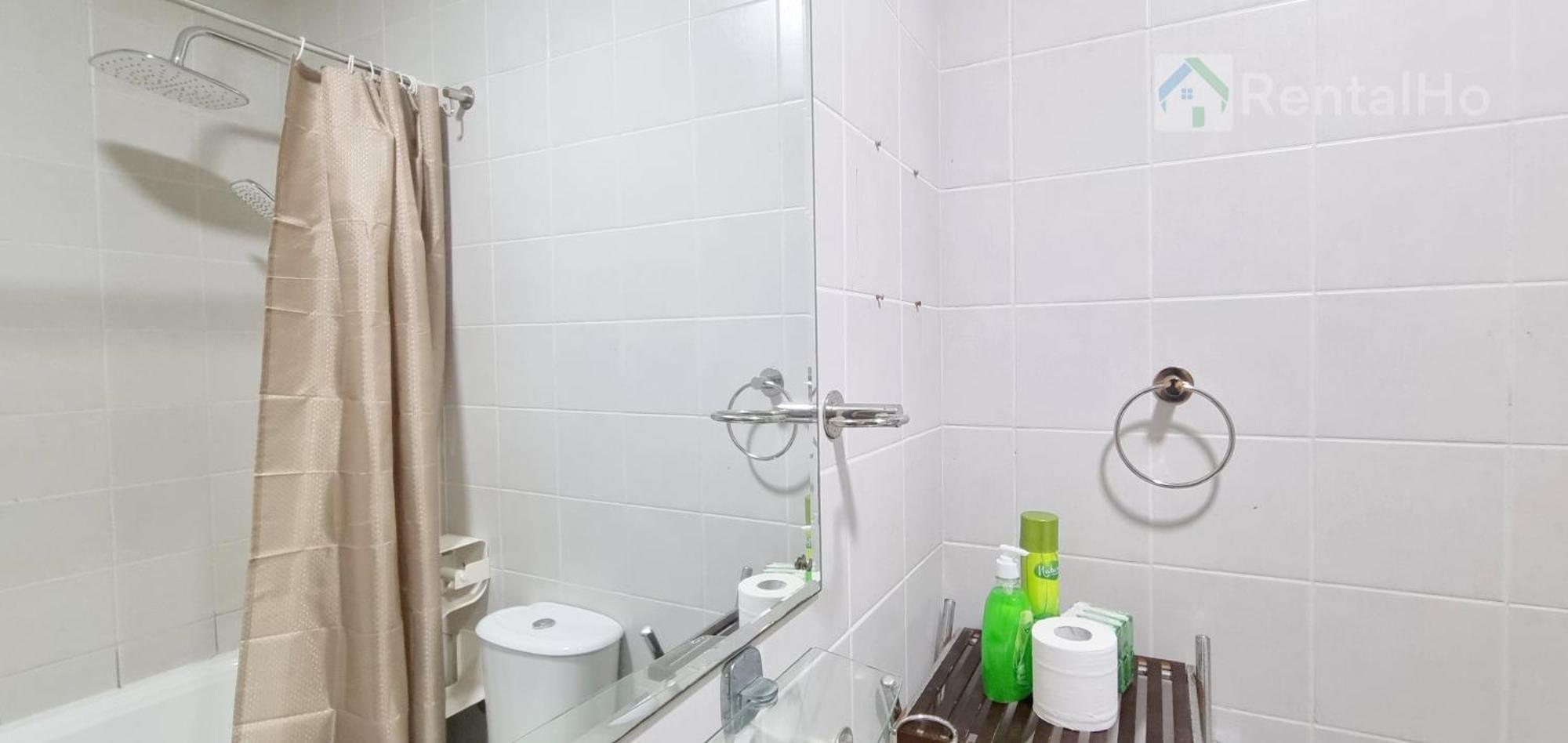 50% Off Summer Offert, W/ Balcony & Pool View Apartment Dubai