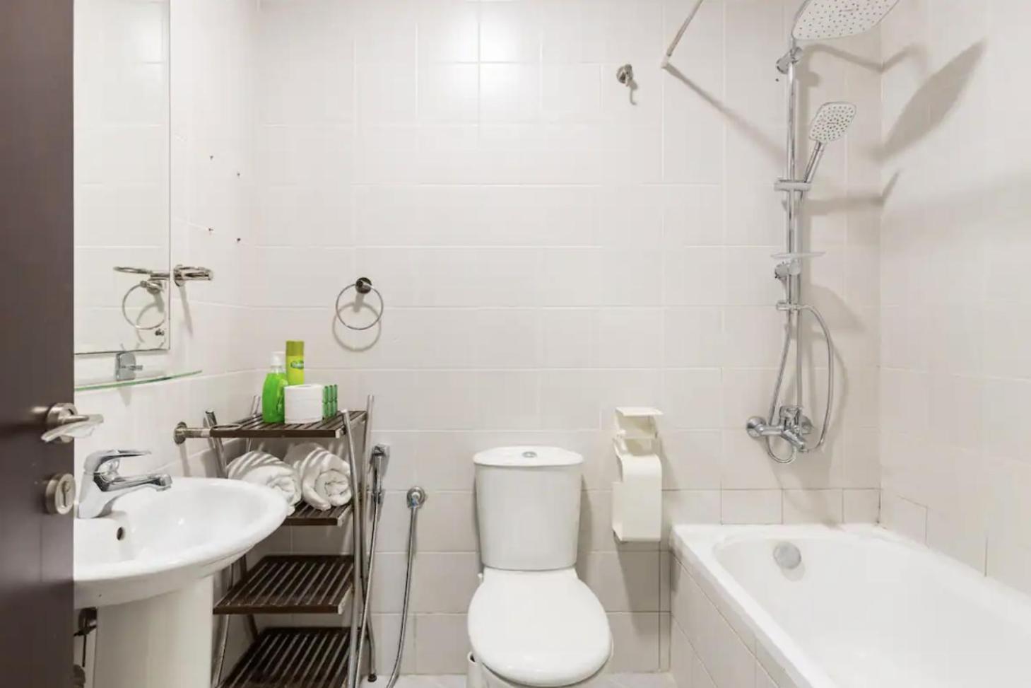 Apartment 50% Off Summer Offert, W/ Balcony & Pool View
