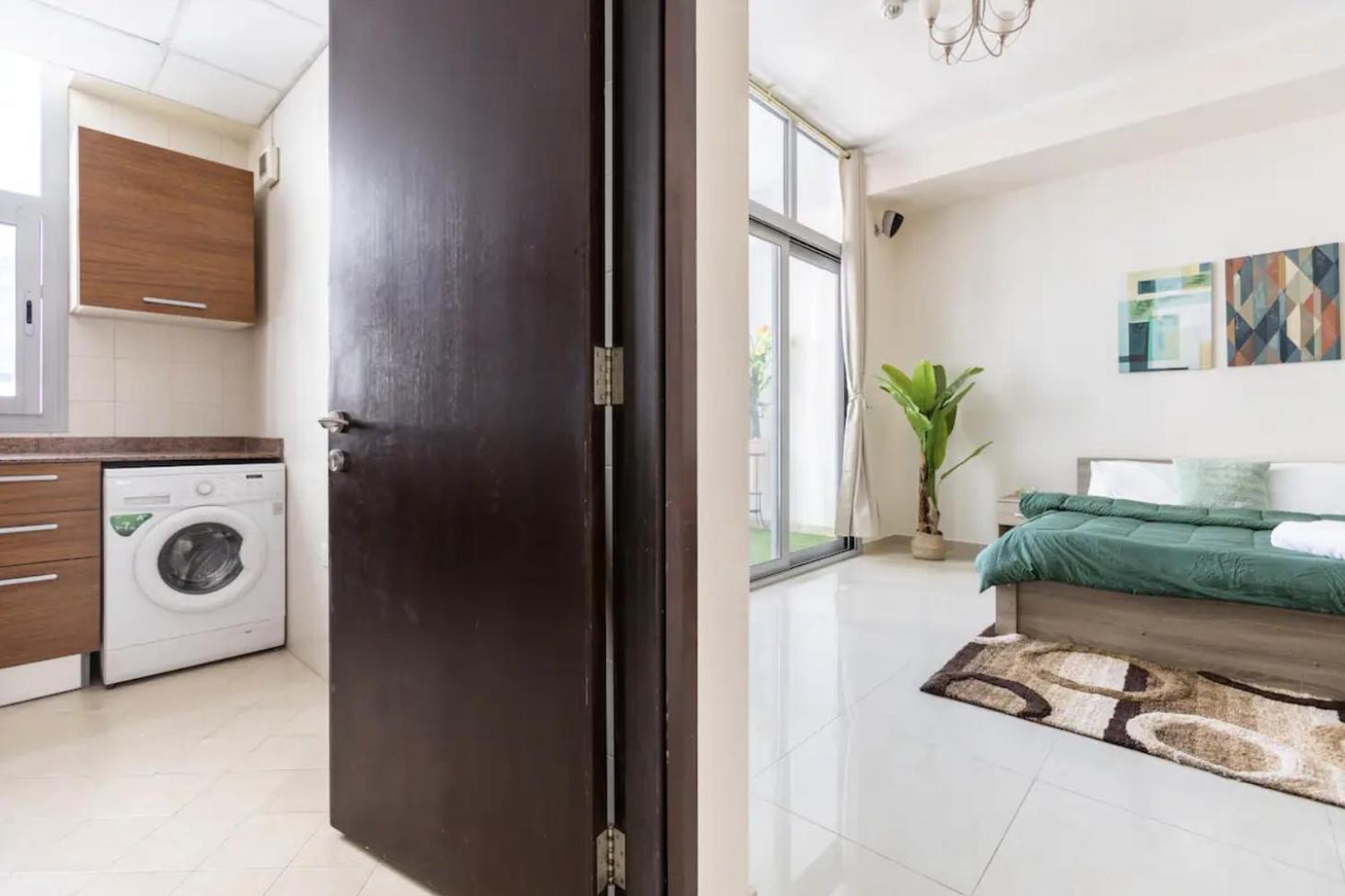50% Off Summer Offert, W/ Balcony & Pool View * Dubai