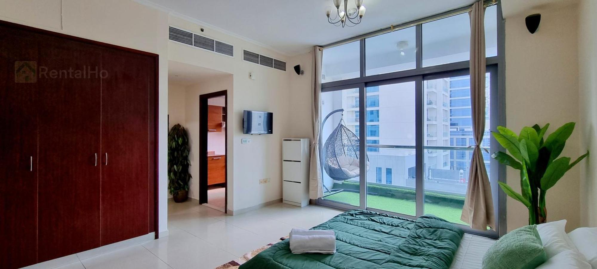 50% Off Summer Offert, W/ Balcony & Pool View