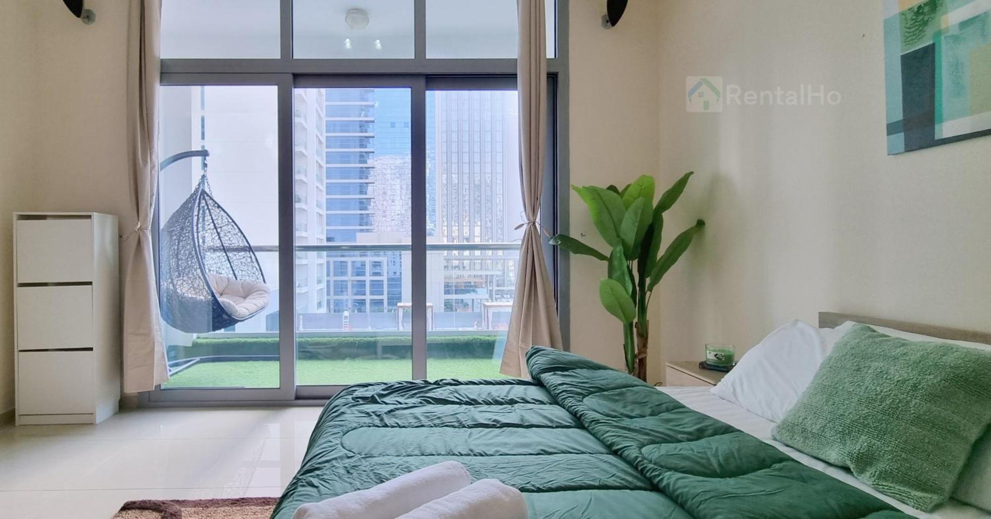 50% Off Summer Offert, W/ Balcony & Pool View Apartment