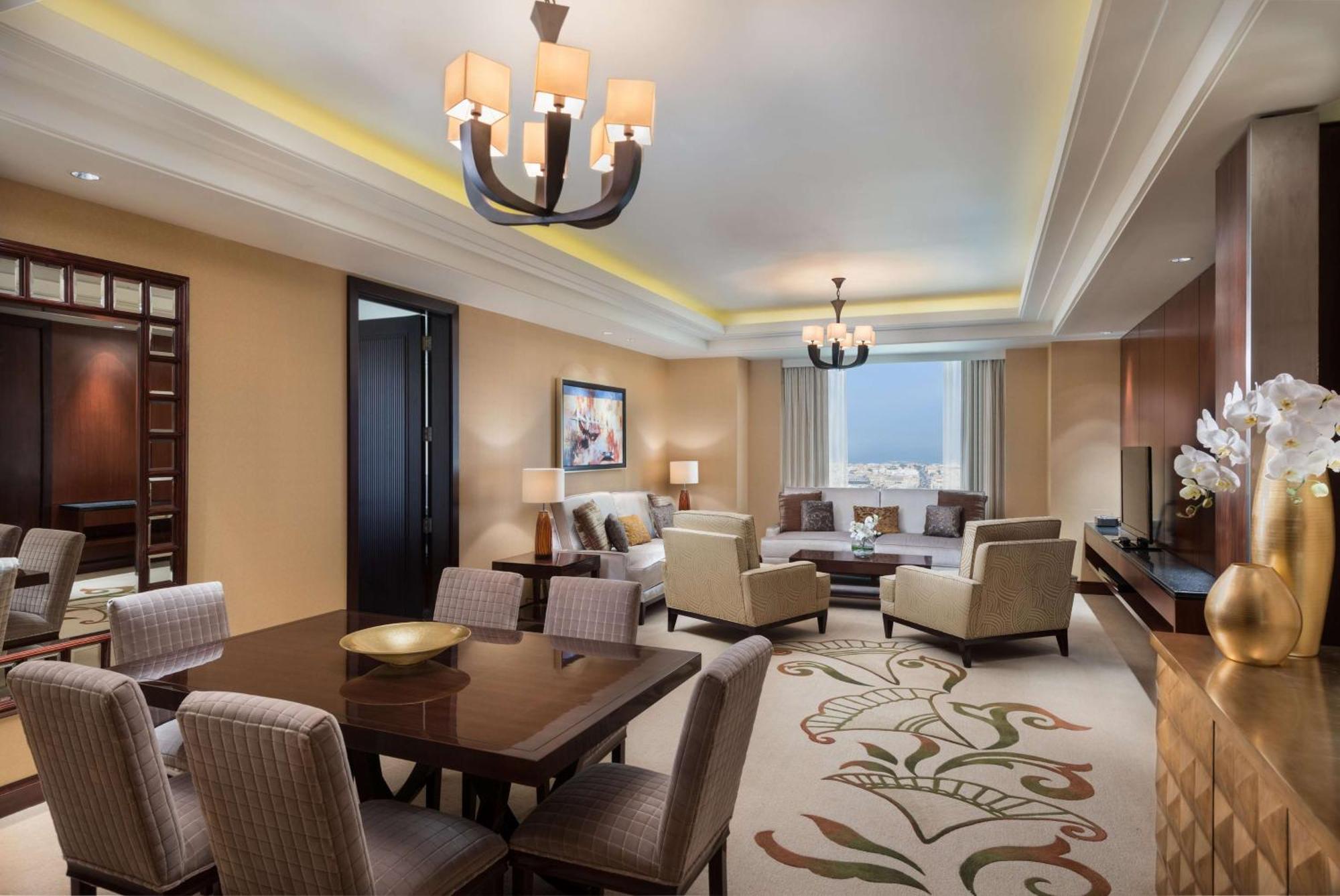 Conrad 5*