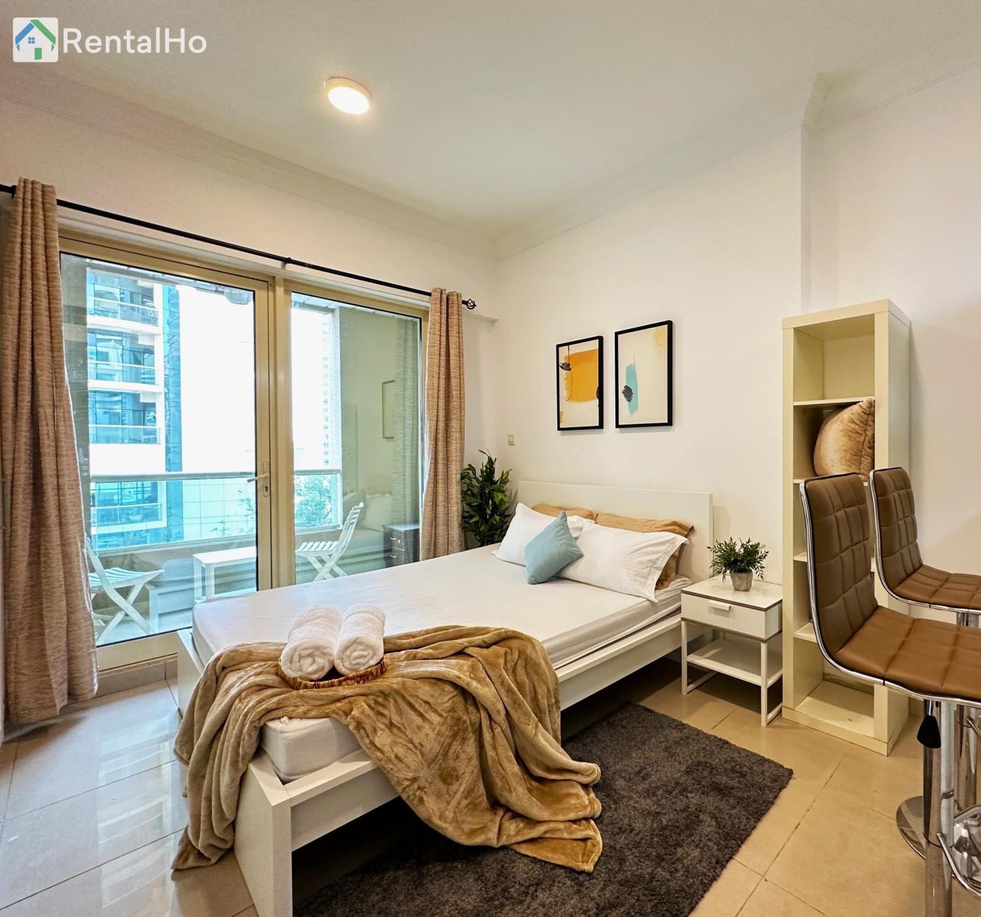 Quiet With Balcony And Roof Pool In Marina * Dubai