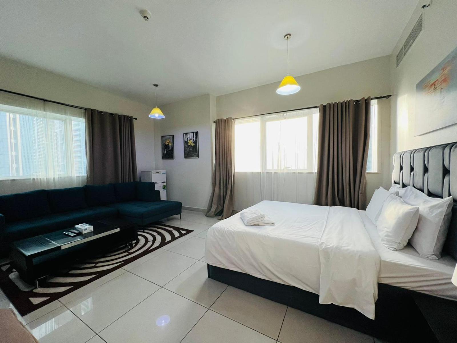 Entire Private Self Catered Marina Apartment Dubai