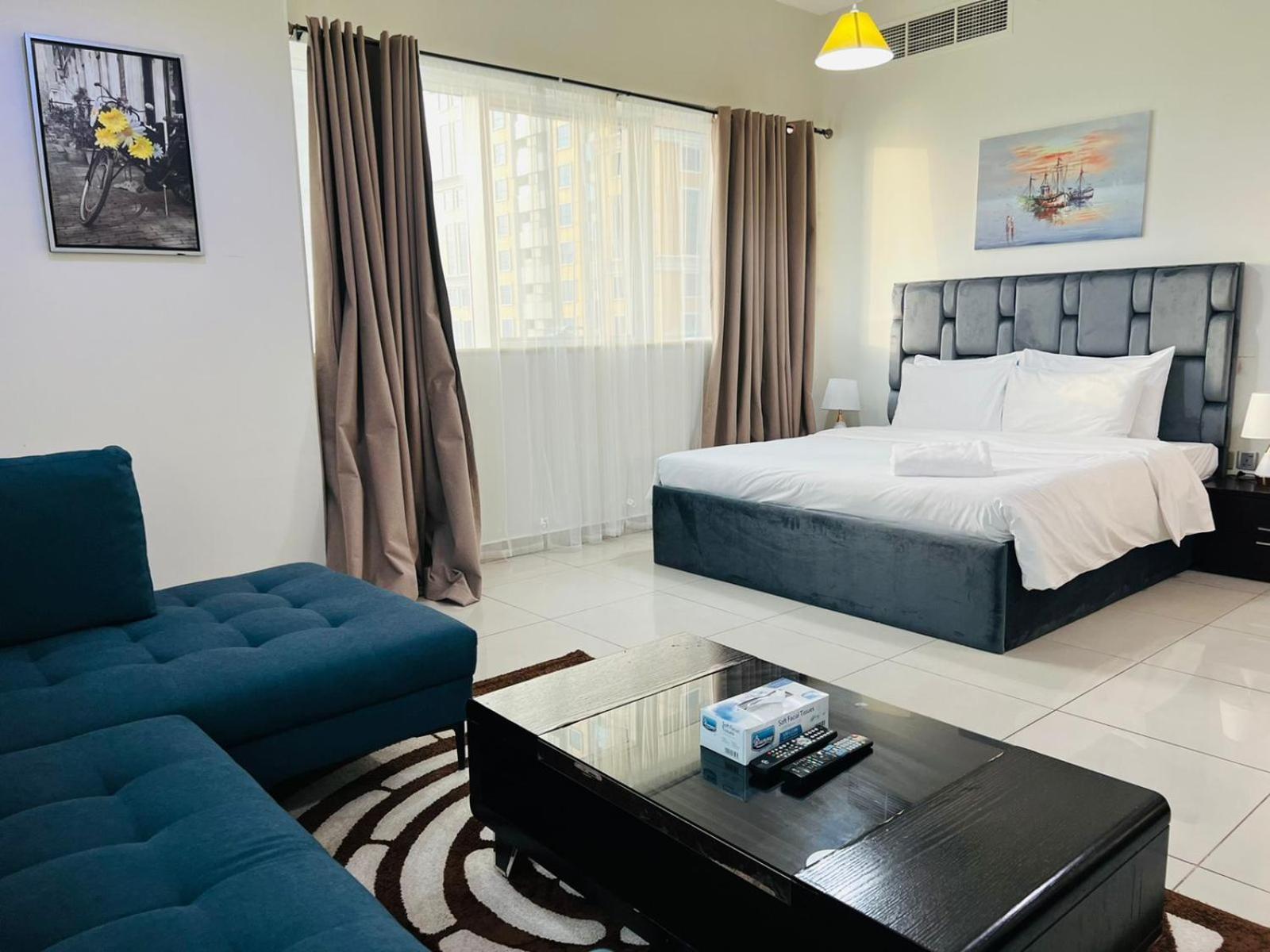 Entire Private Self Catered Marina Apartment Dubai