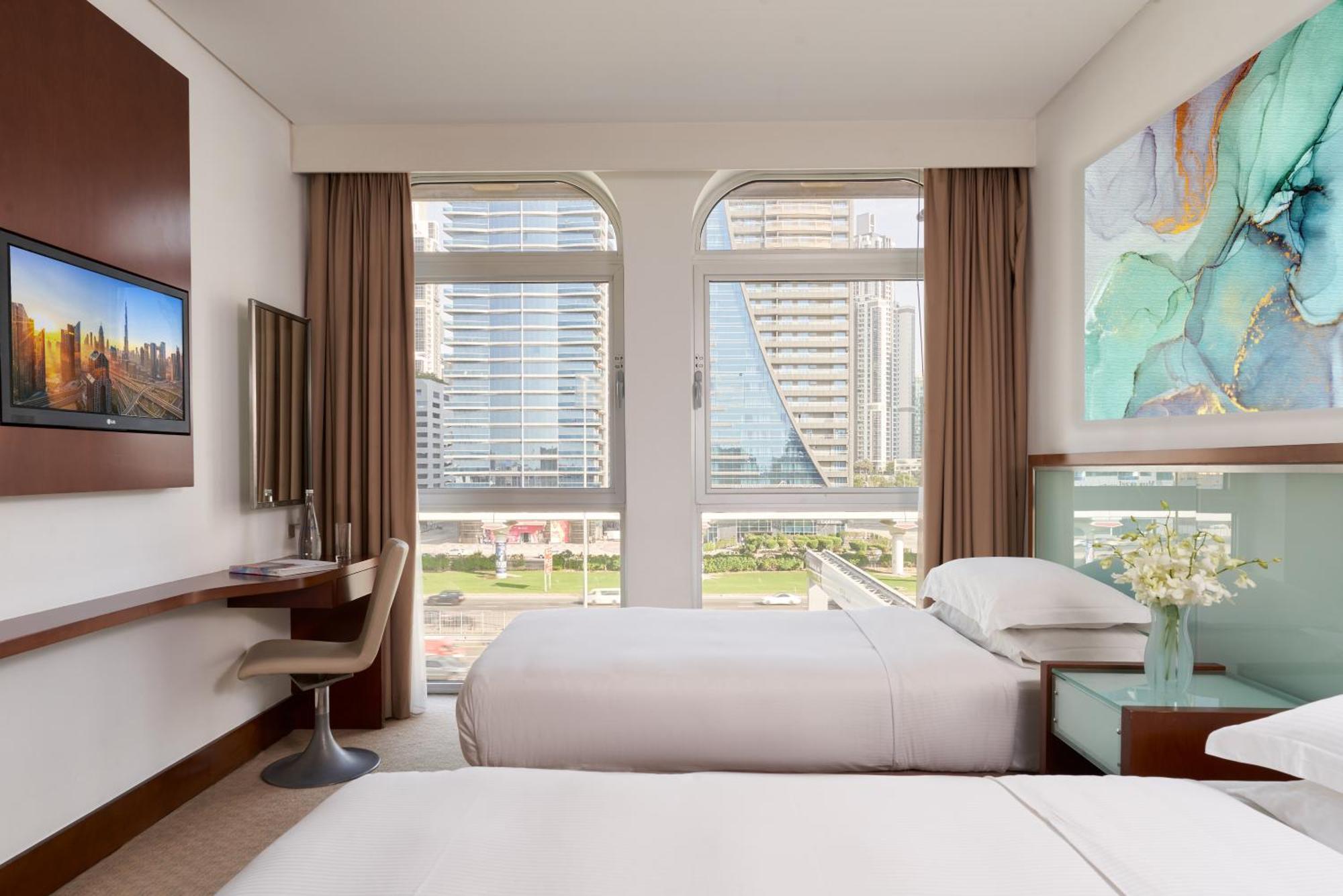 Rotana Aparthotel 4*