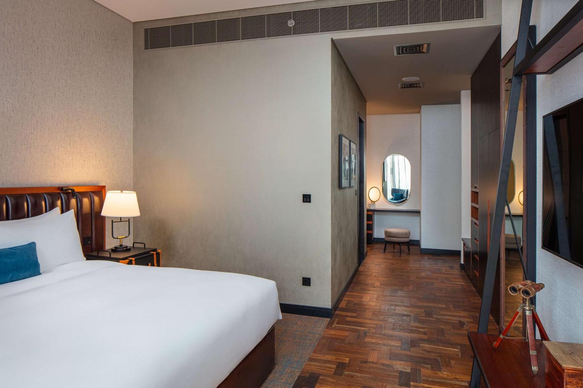Doubletree By Hilton M Square & Residences Hotel