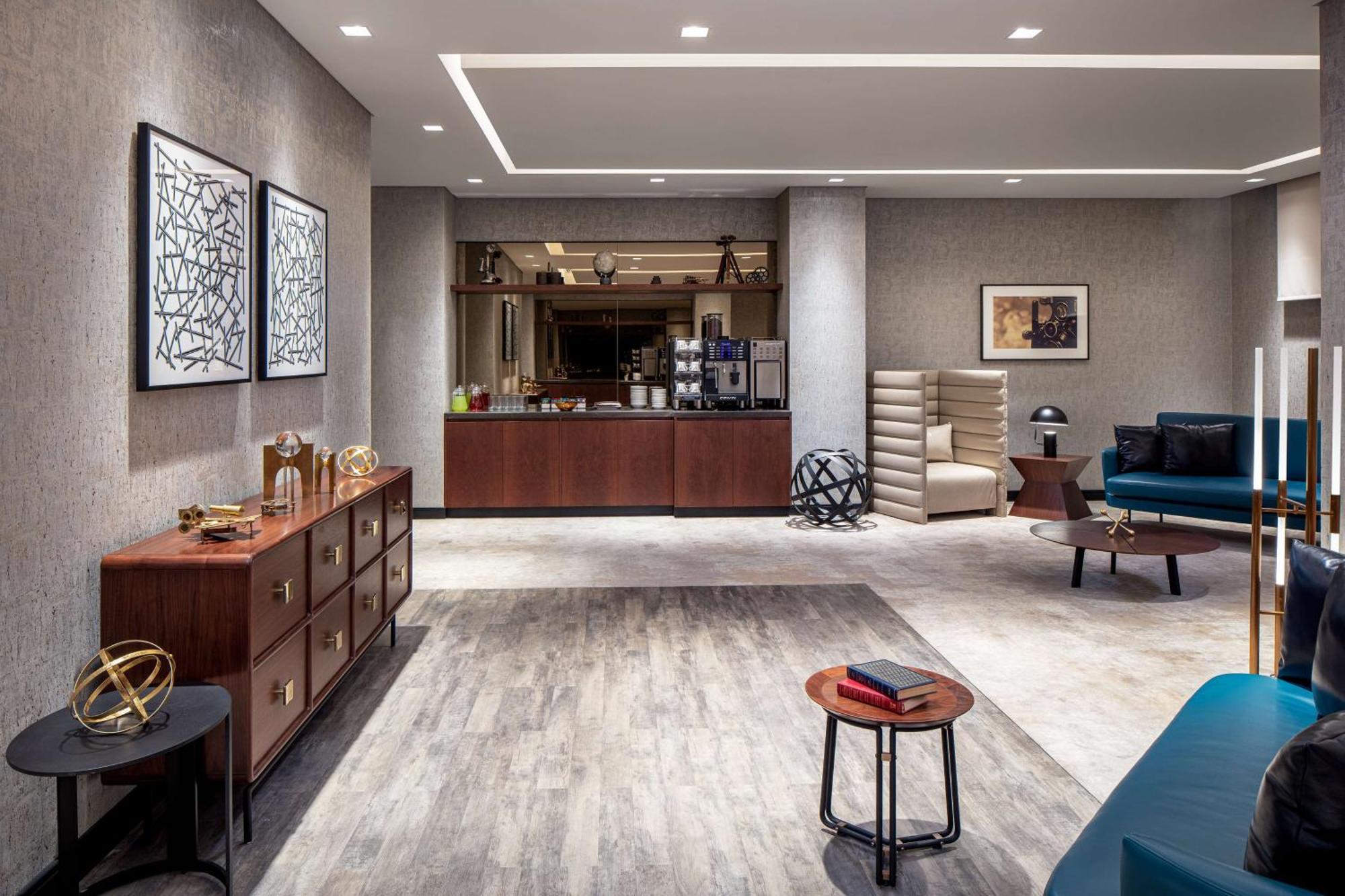 Doubletree By Hilton M Square & Residences