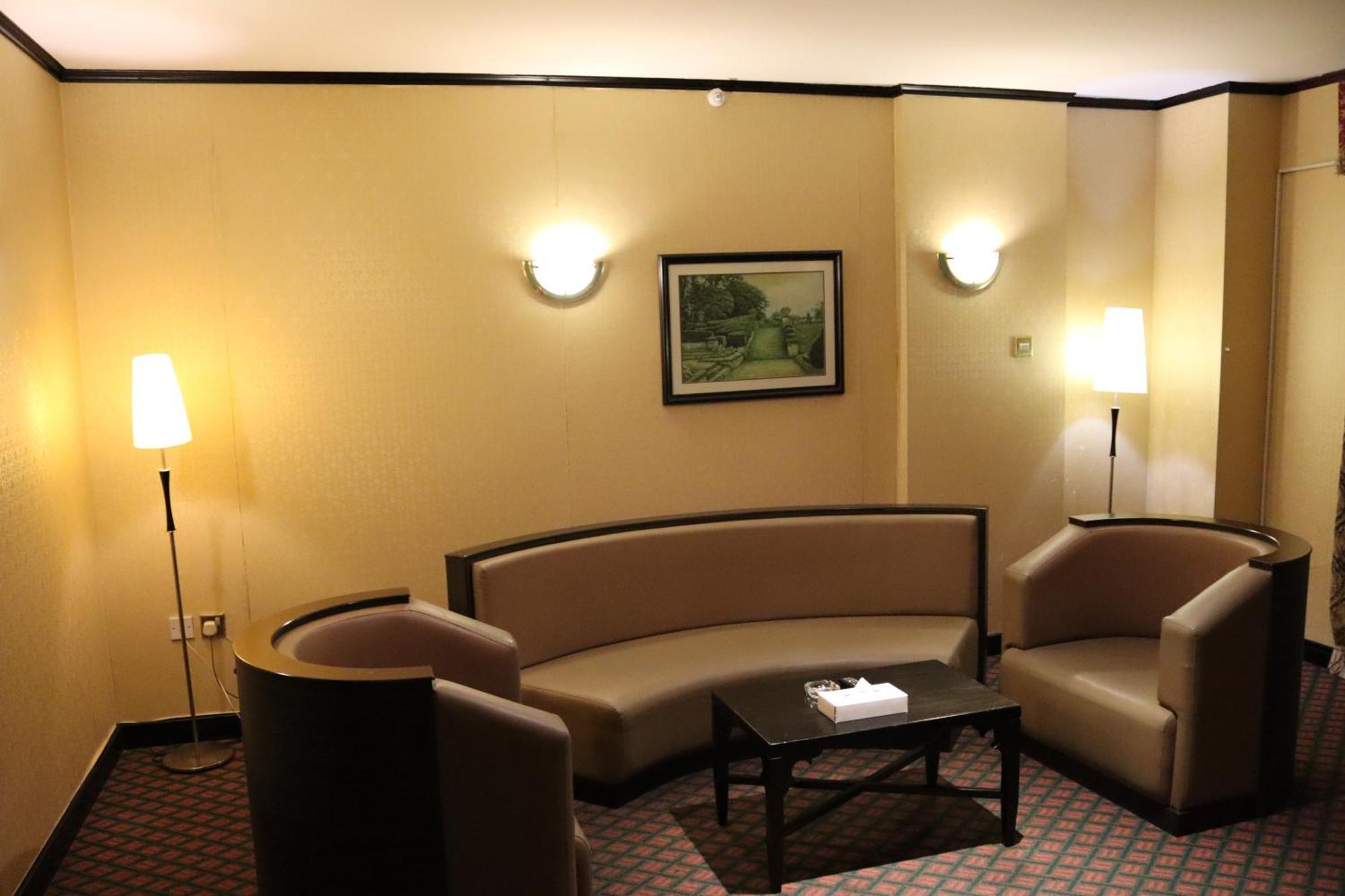 Hotel Gss Palace