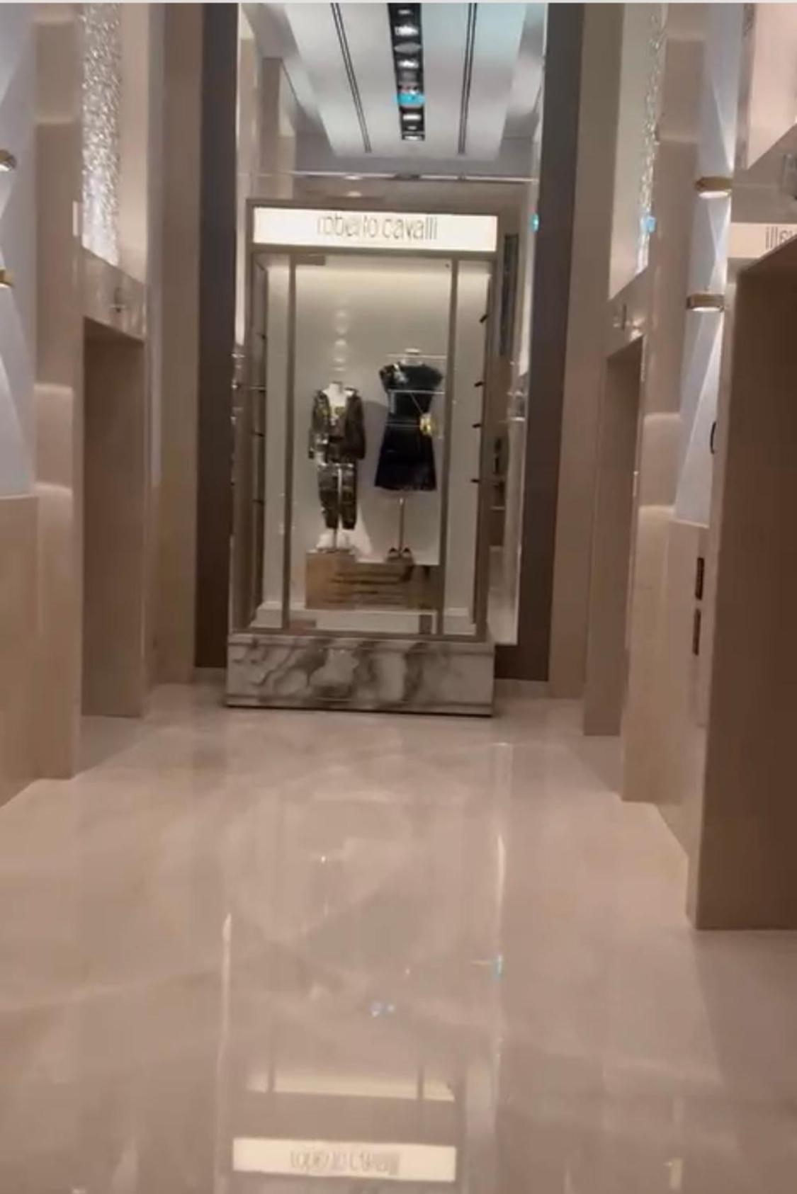 Apartment Address Mall Residences: Emaar Fashion Avenue With Burj Khalifa Views