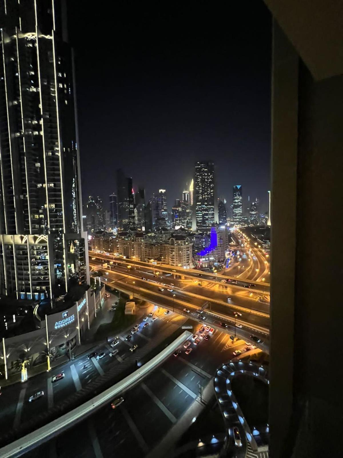 Address Mall Residences: Emaar Fashion Avenue With Burj Khalifa Views