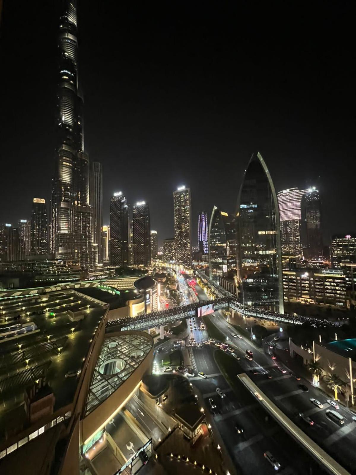Apartment Address Mall Residences: Emaar Fashion Avenue With Burj Khalifa Views Dubai