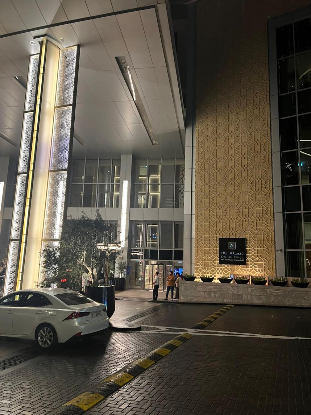 Address Mall Residences: Emaar Fashion Avenue With Burj Khalifa Views * Dubai
