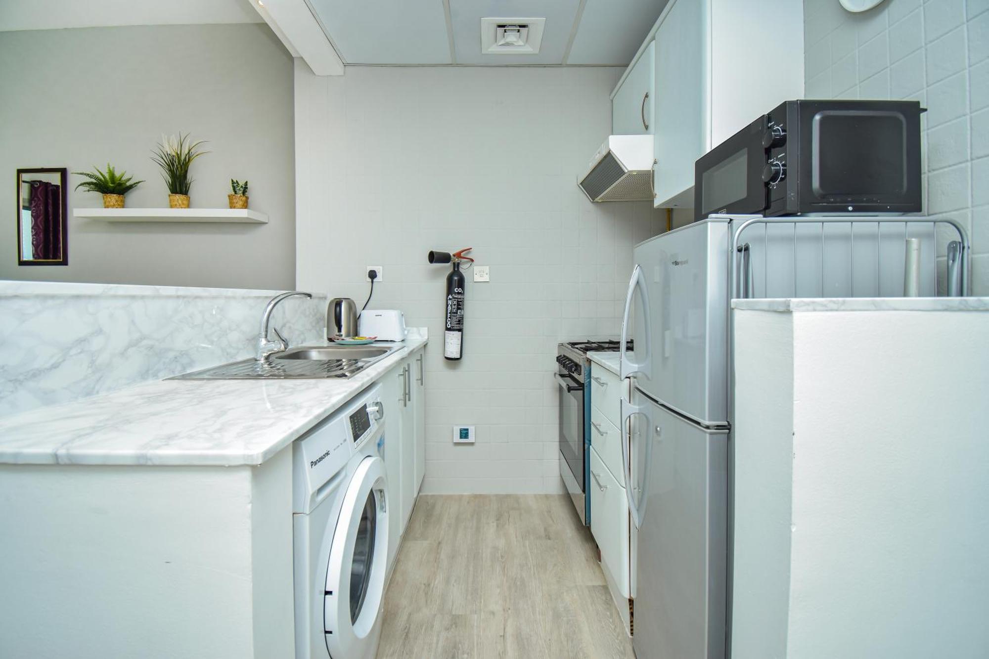 Stylish In Marina Close To The Beach, Mall And Metro Apartment