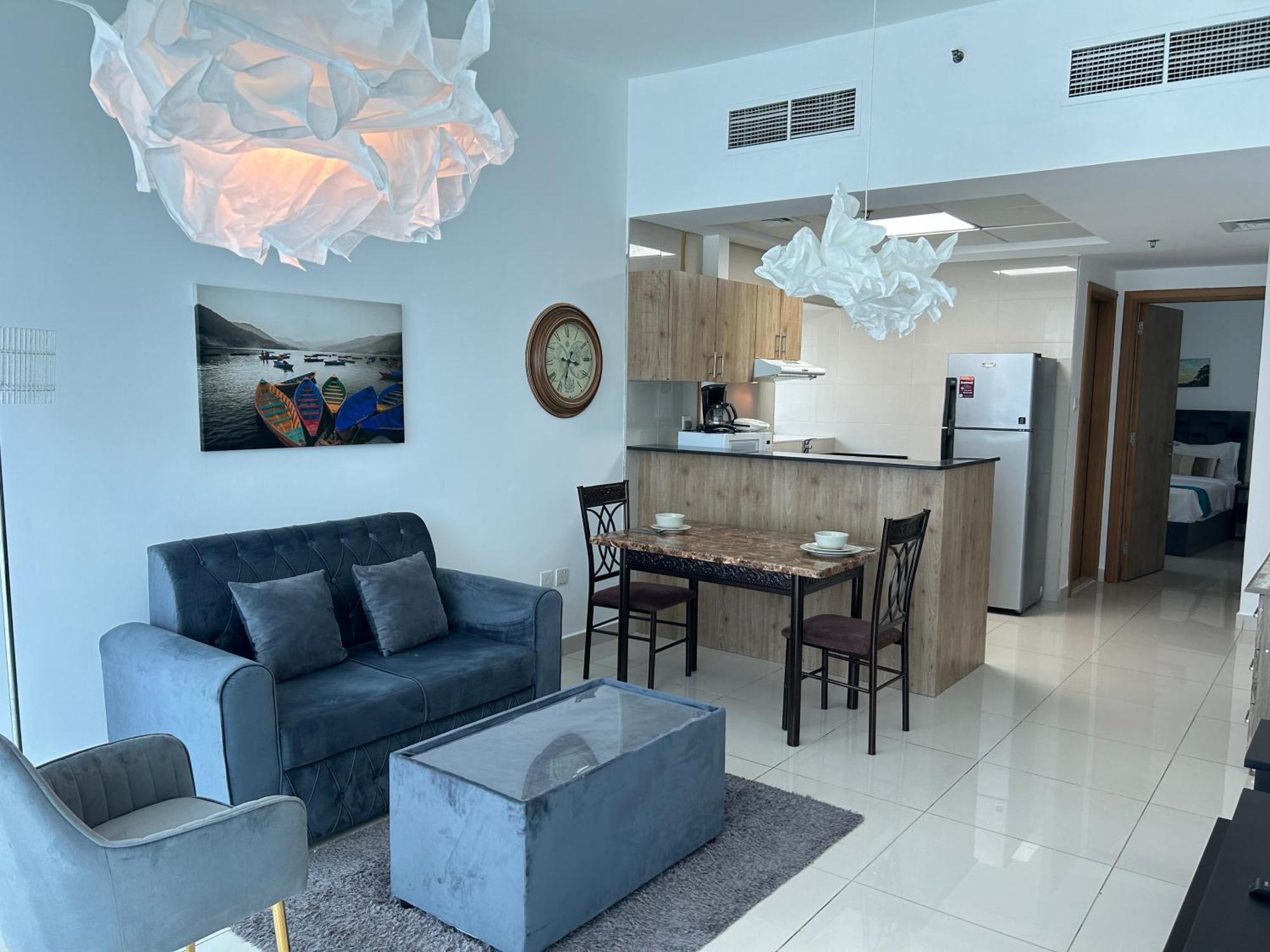 Golden Vacation Homes Continental Tower Marina Dubai